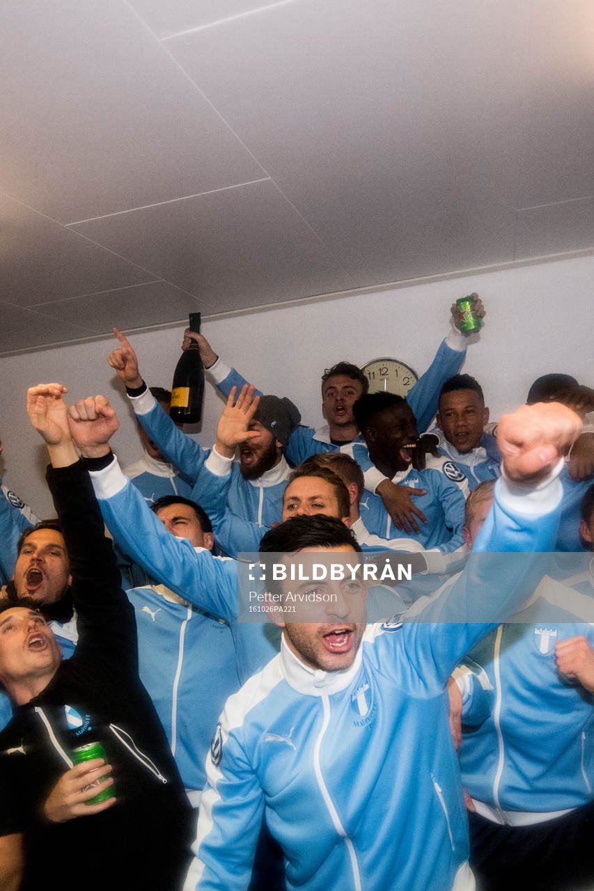 Malmö FFs Behrang Safari jublar i omklädningsrummet