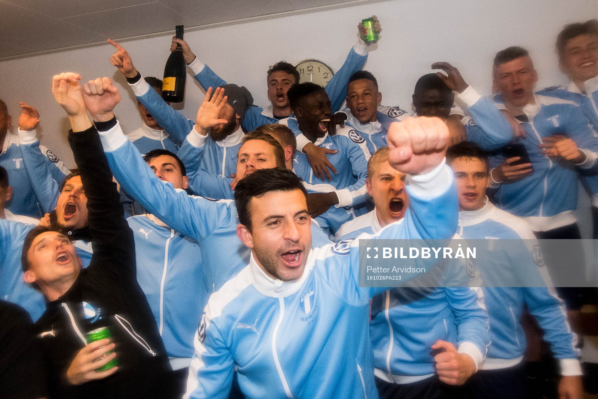 Malmö FFs Behrang Safari jublar i omklädningsrummet