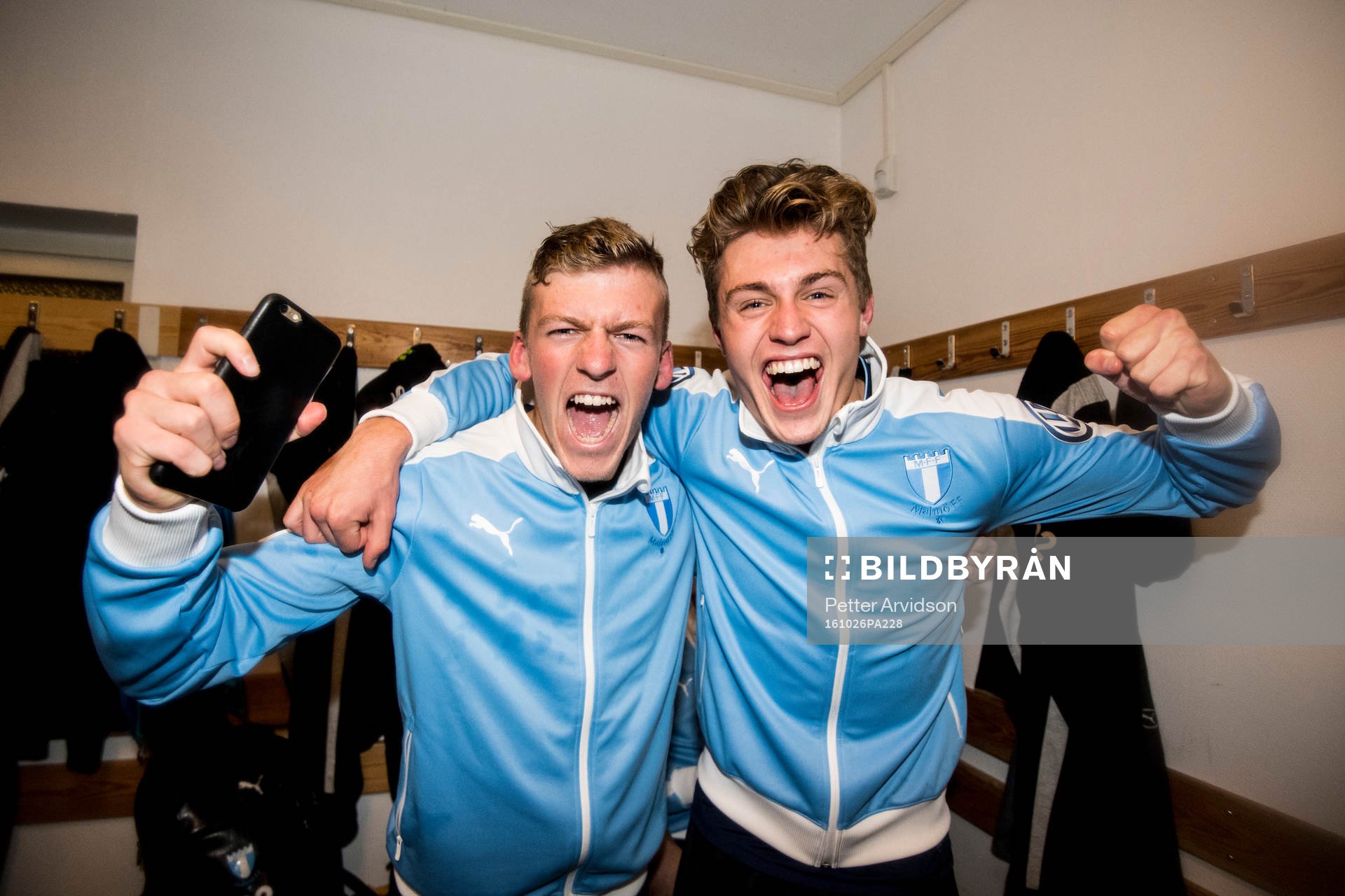 Malmö FFs Teddy Bergqvist och Mattias Svanberg  jublar i