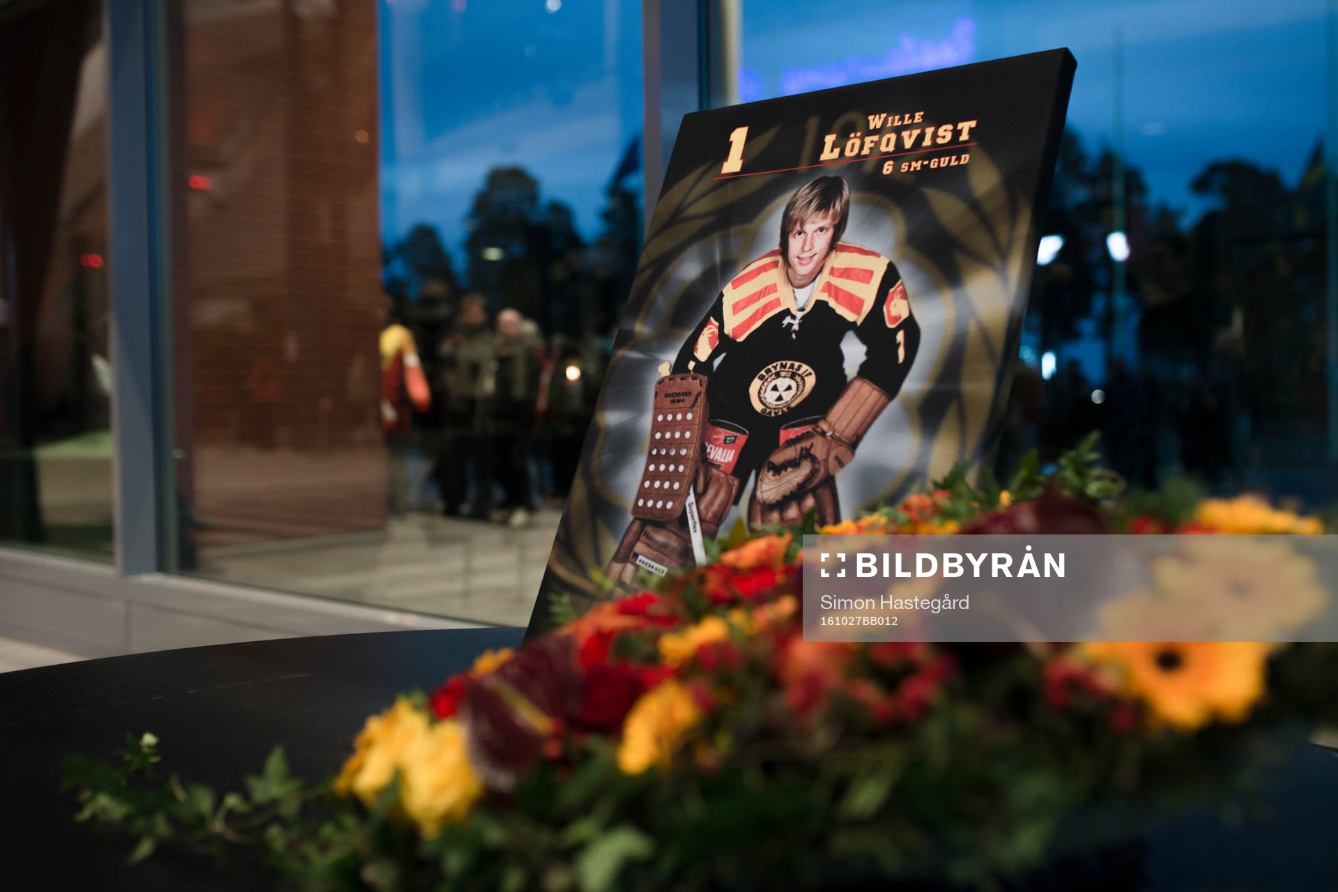 Förening och supportrar hedrar minnet av Wille Löfqvist i