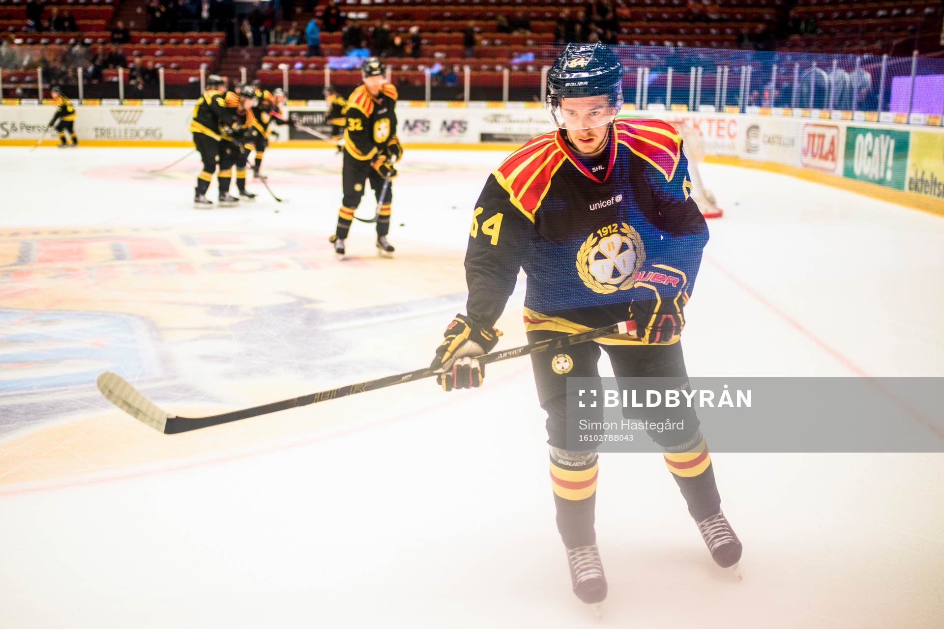Brynäs Jonathan Pudas före ishockeymatchen i SHL mellan