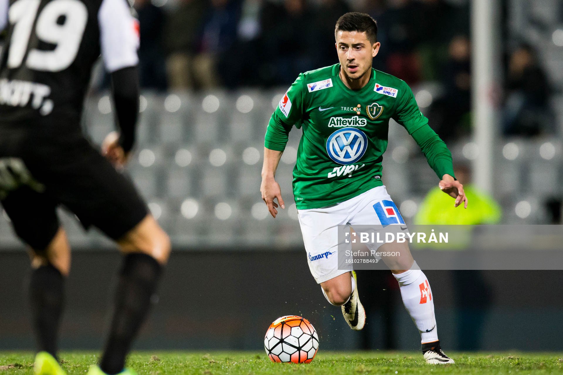 Jönköpings Sergio Calatayud Lebron under fotbollsmatchen i Allsvenskan mellan Jönköping och Örebro den 27 oktober 2016 i Jönköping. 