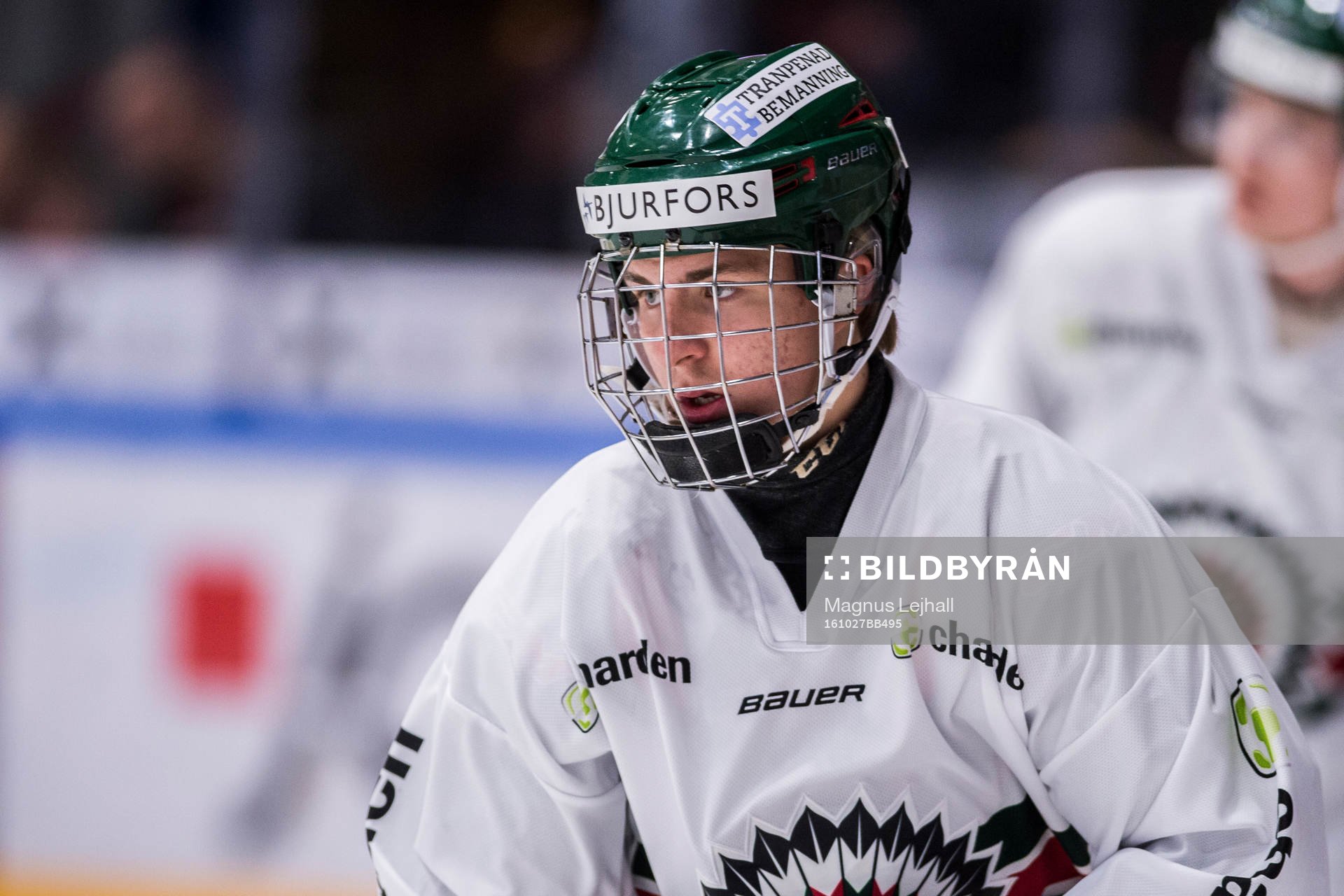 Frölundas Joni Ikonen innan ishockeymatchen i SHL mellan