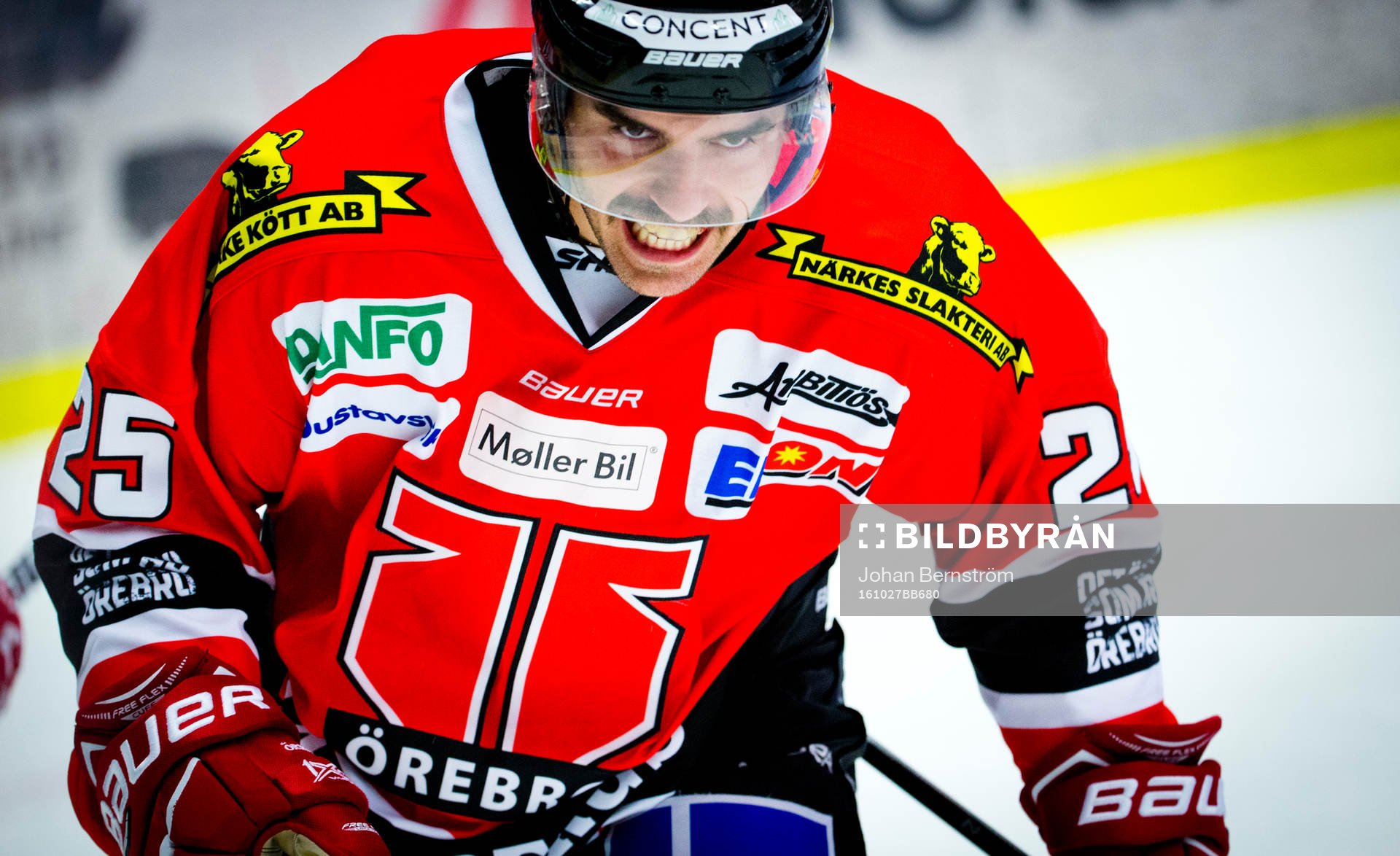 Örebros Martin Johansson jublar