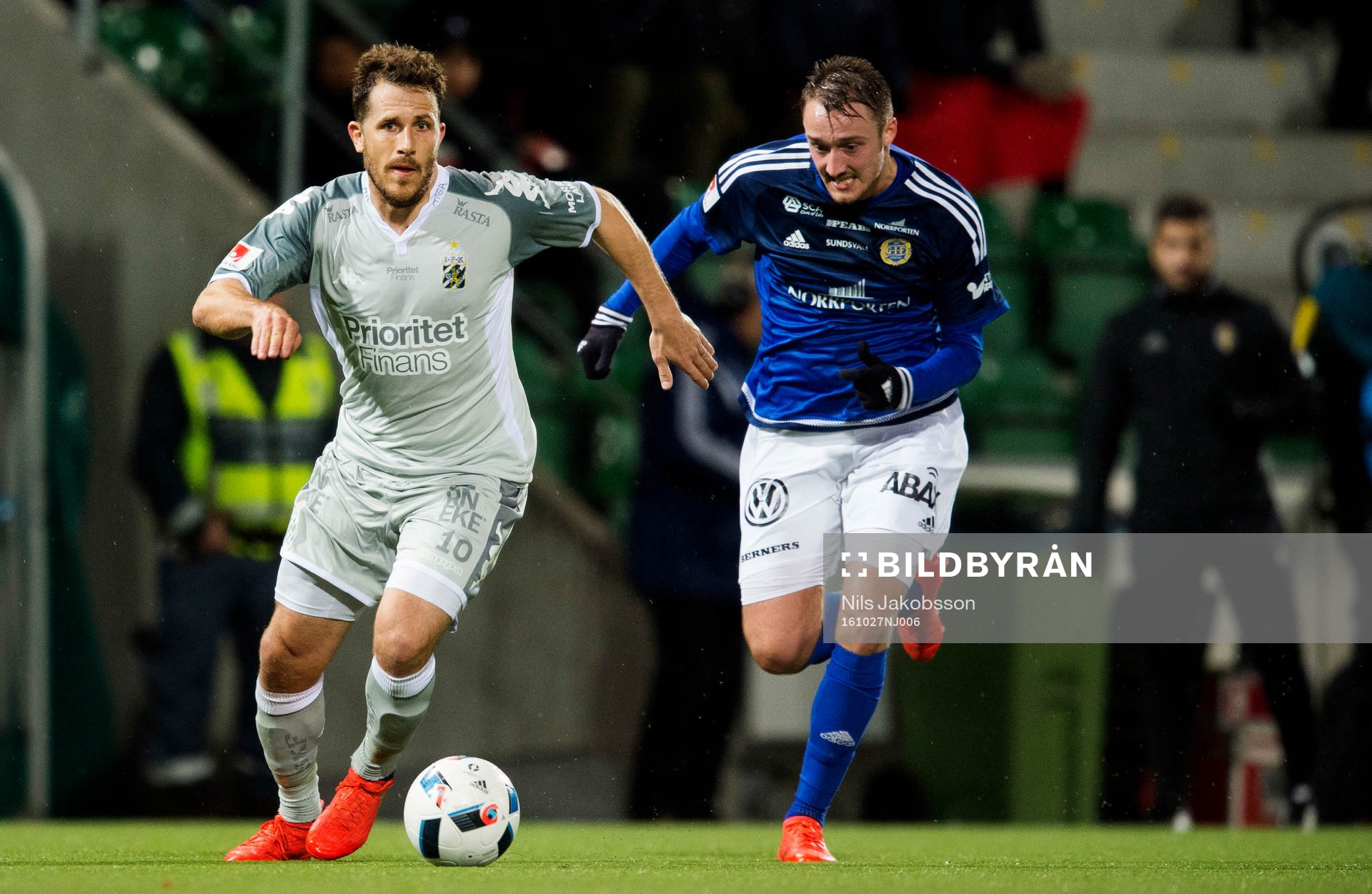 IFK Göteborgs Tobias Hysén och Sundsvalls Smajl Suljevic