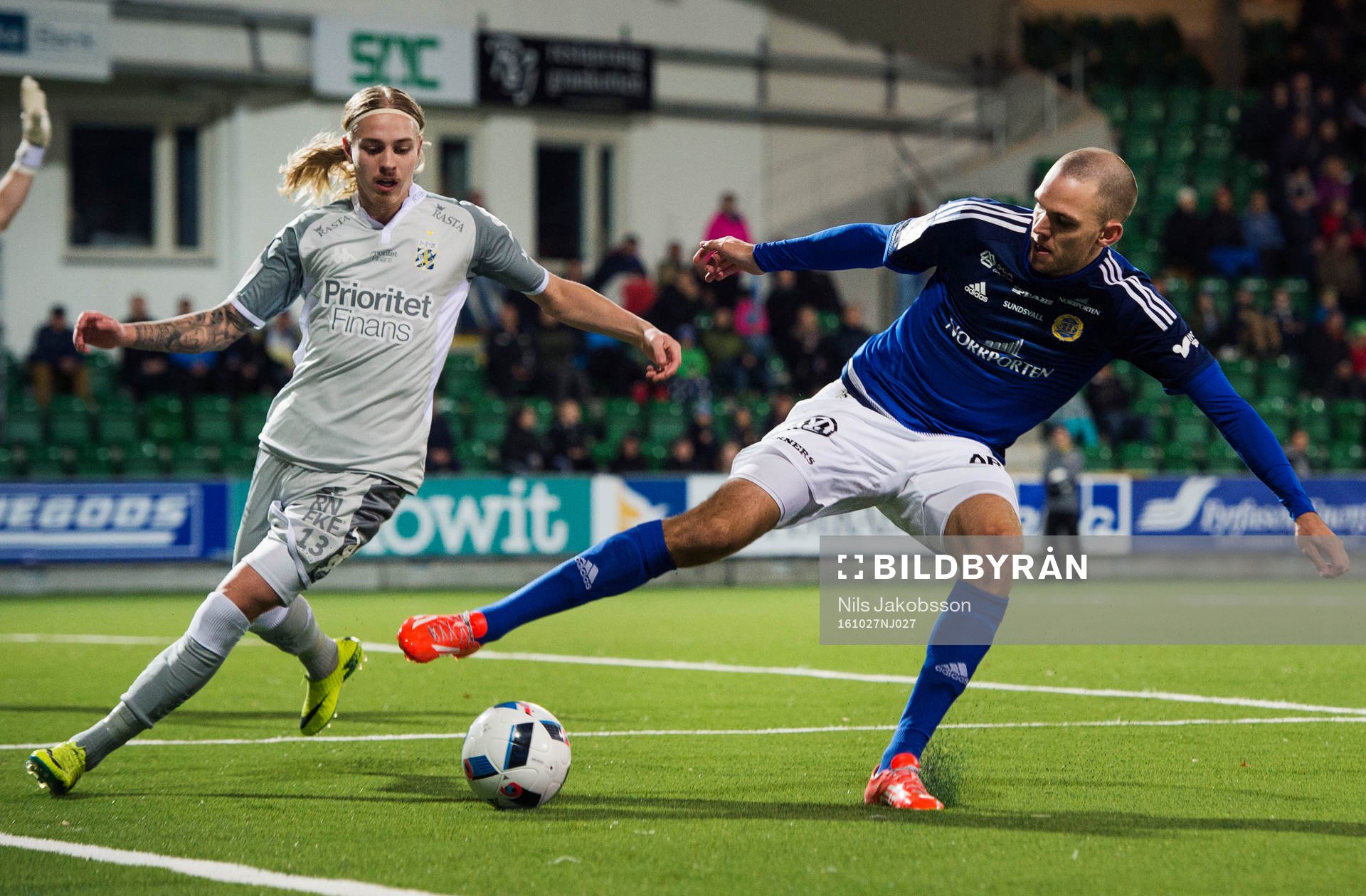 IFK Göteborgs Elias Mar Omarsson och Sundsvalls Marcus