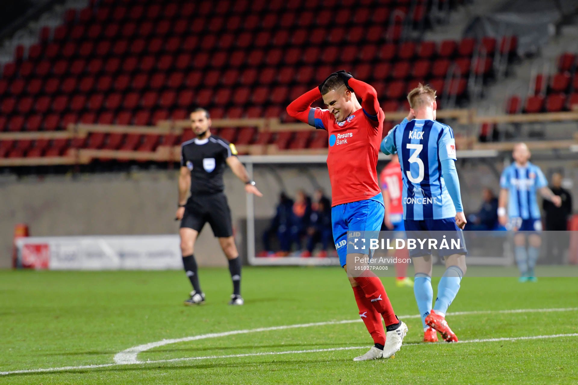 Helsingborgs Jordan Larsson deppar
