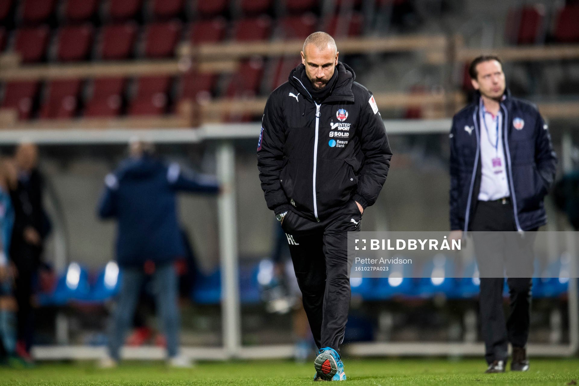 Helsingborgs manager Henrik Larsson deppar i halvtid