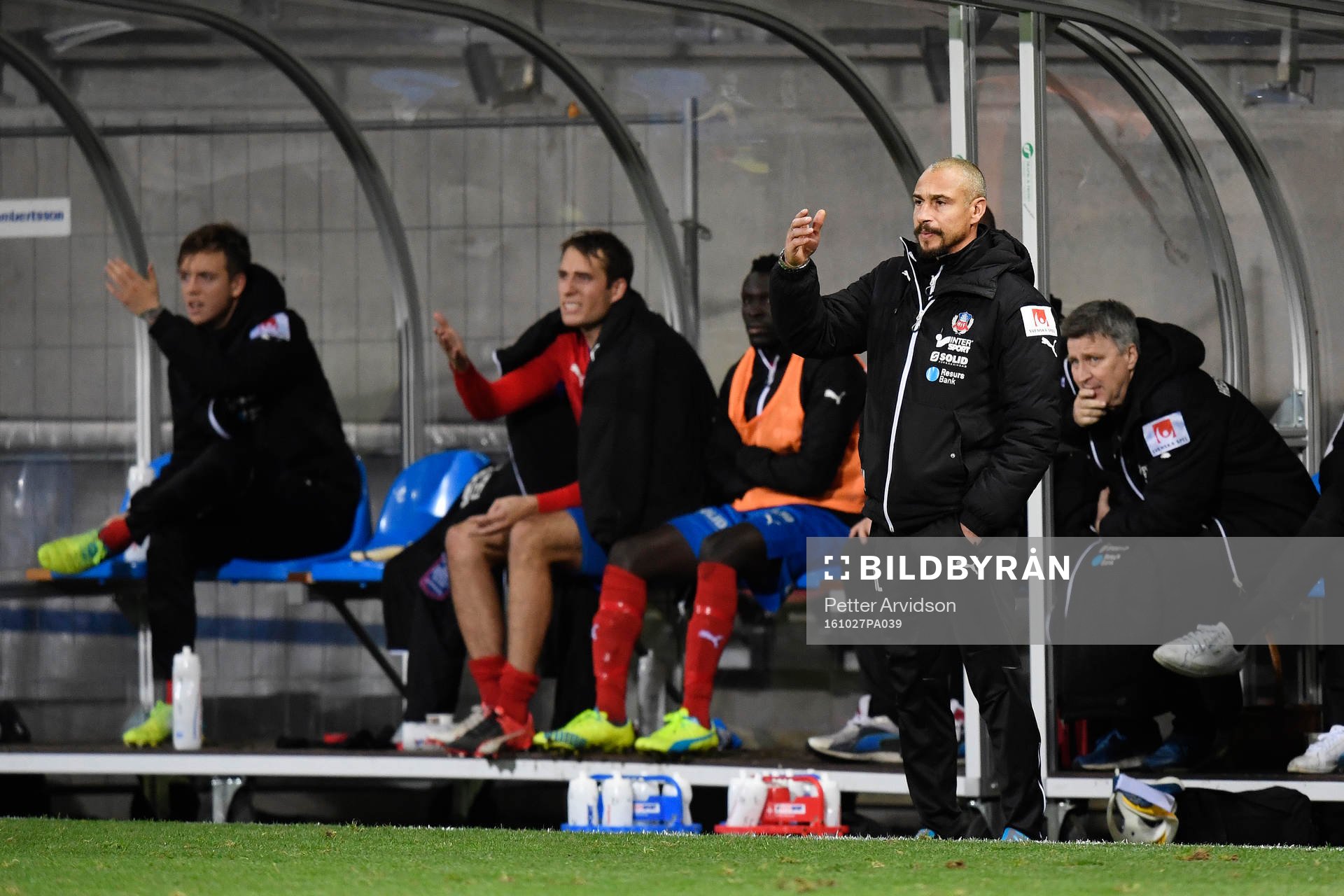 Helsingborgs manager Henrik Larsson deppar