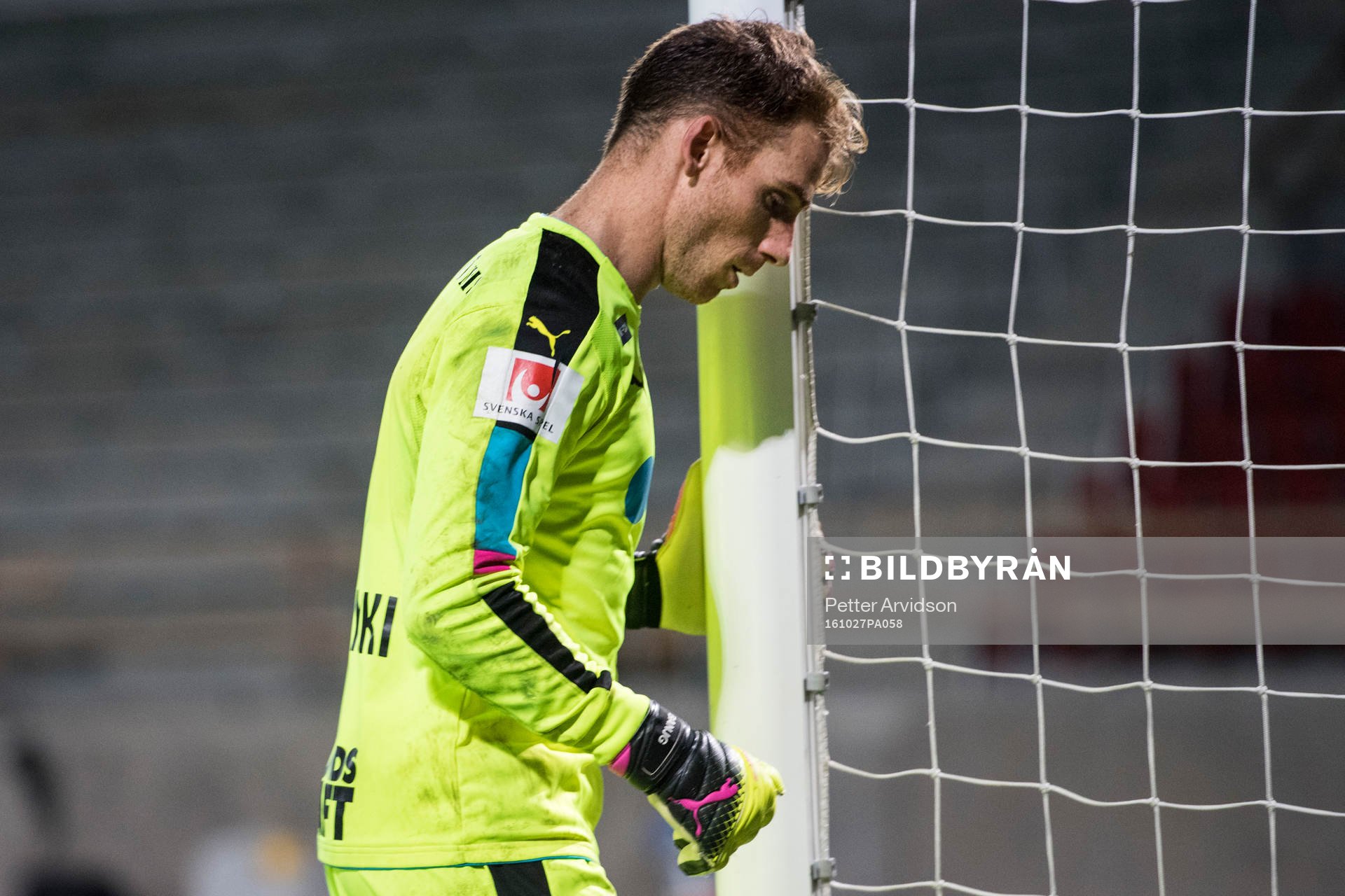 Helsingborgs målvakt Tomer Chencinski deppar
