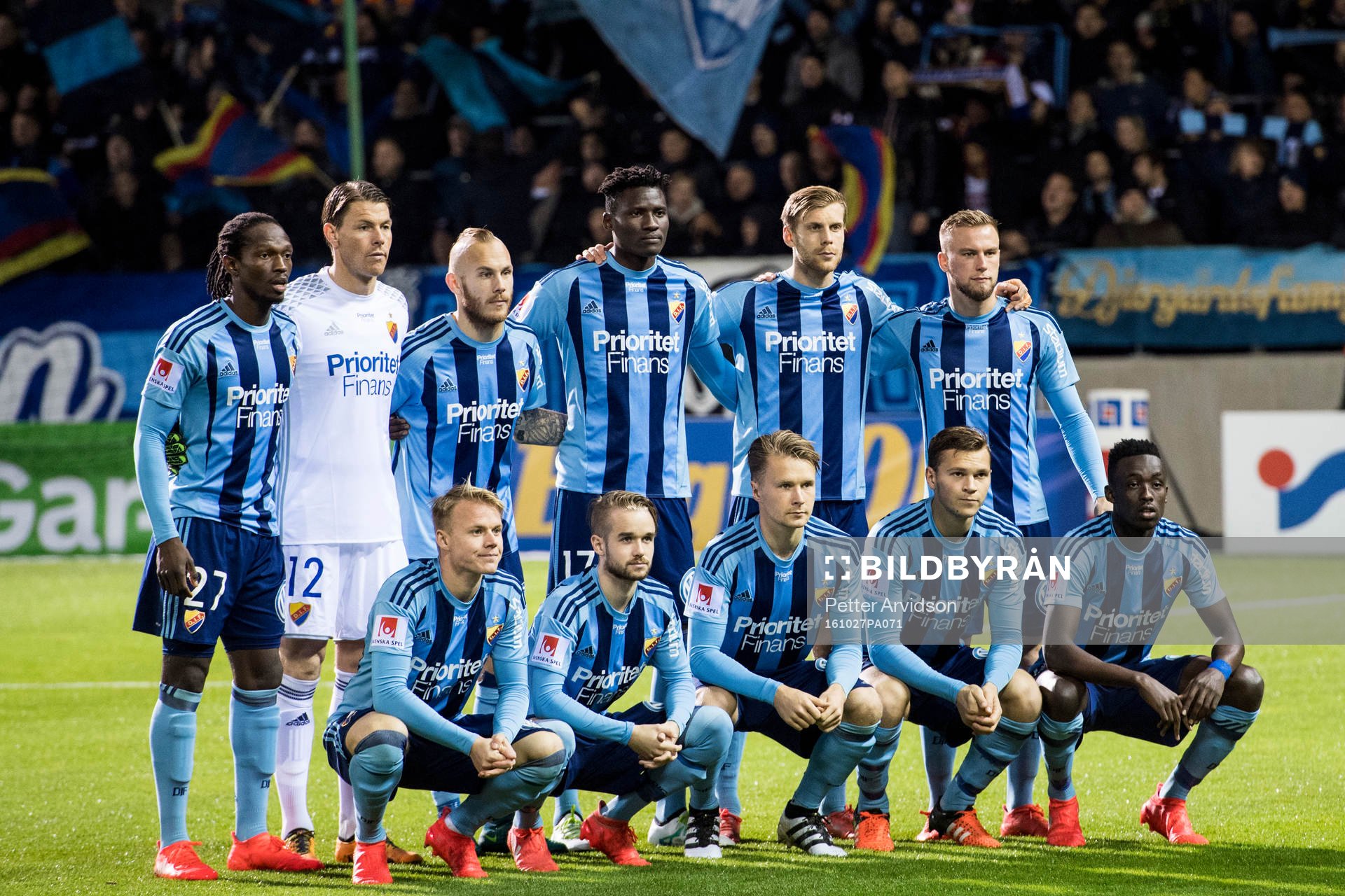 Djurgårdens startelva ställer upp för en lagbild inför fotbollsmatchen i Allsvenskan mellan Helsingborg och Djurgården den 27 oktober 2016 i Helsingborg.