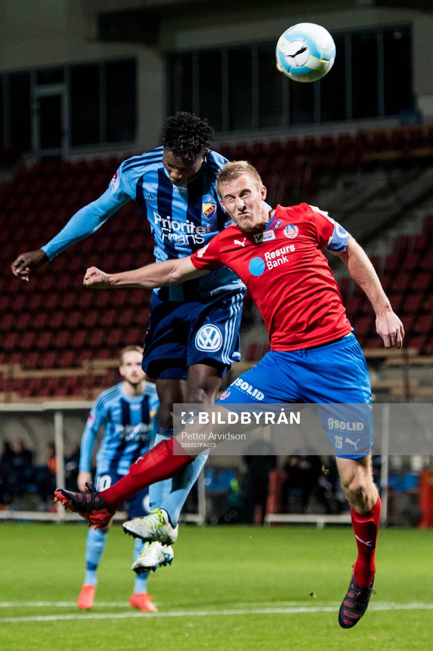 Djurgårdens Michael Olunga nickar in matchavgörande 1-2
