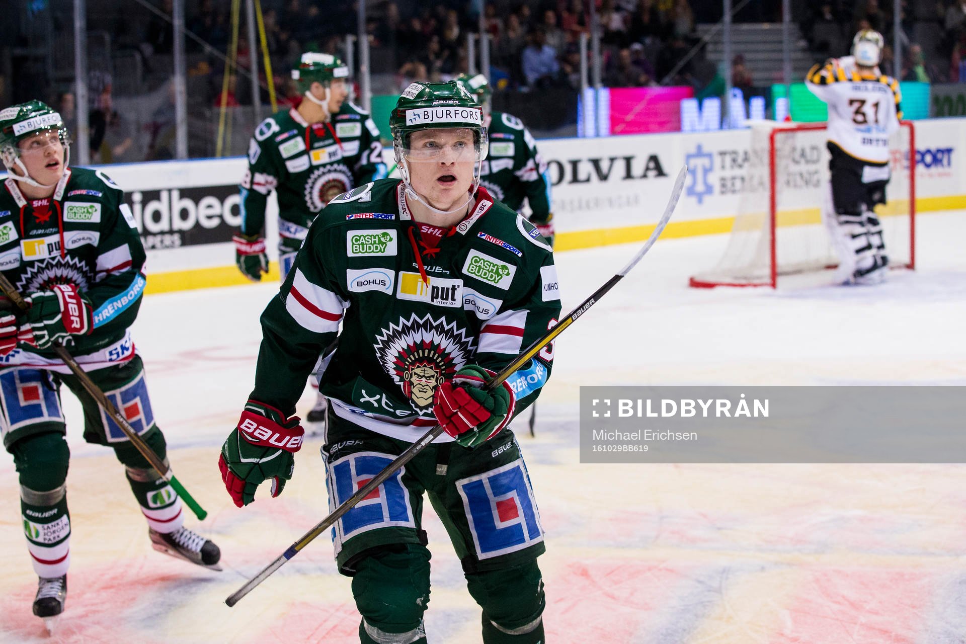 Frölundas Carl Grundström jublar