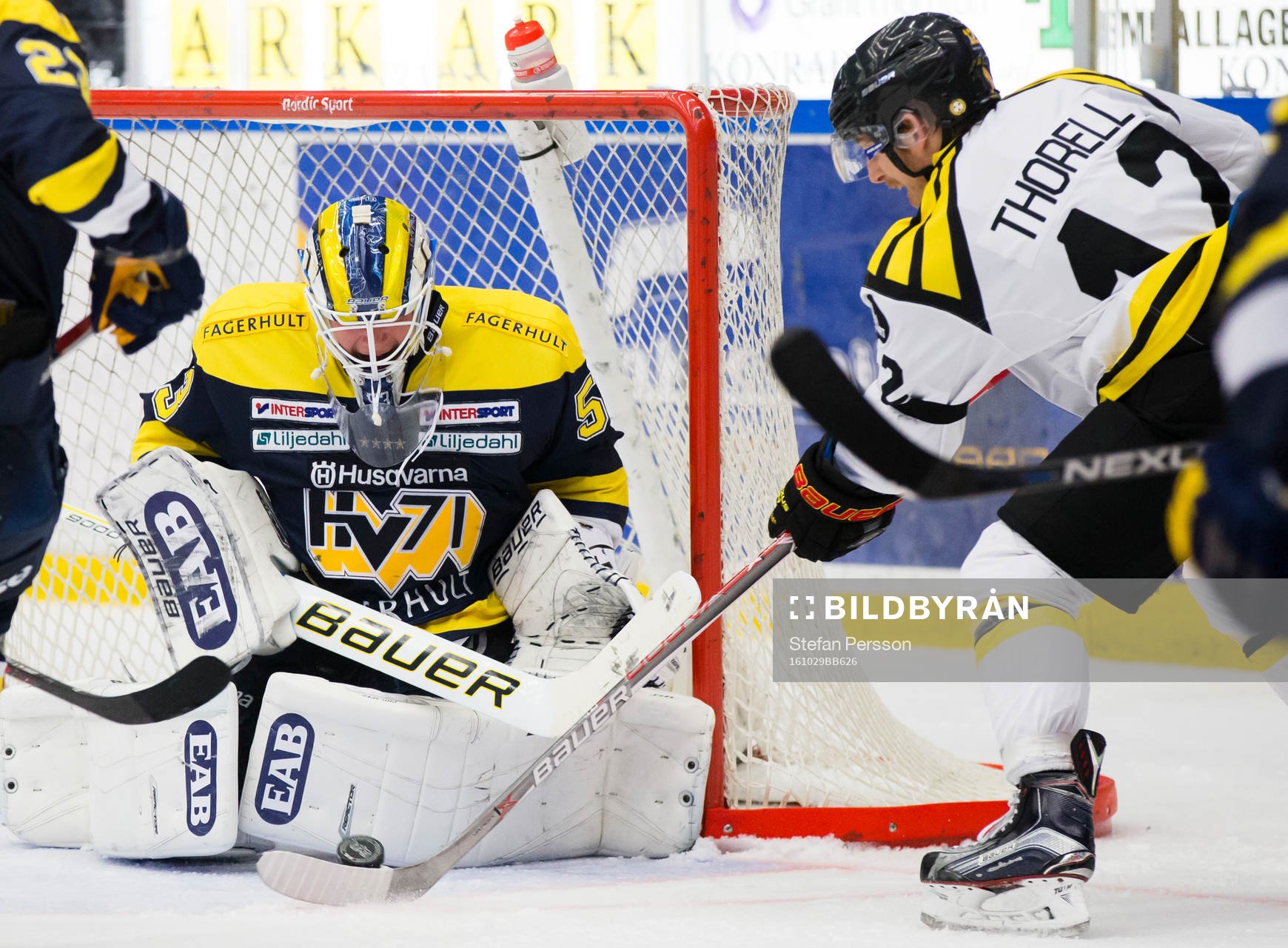 s målvakt Fredrik Pettersson-Wentzel mot Brynäs Gustaf
