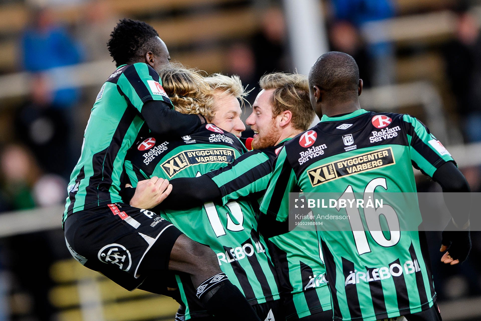 Varbergs spelare jublar