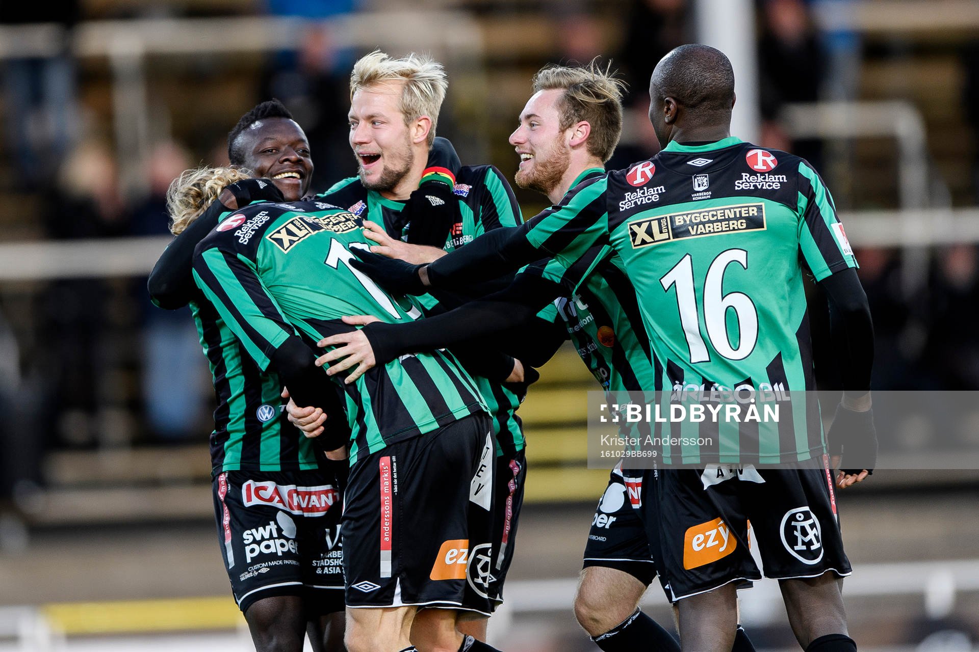 Varbergs spelare jublar
