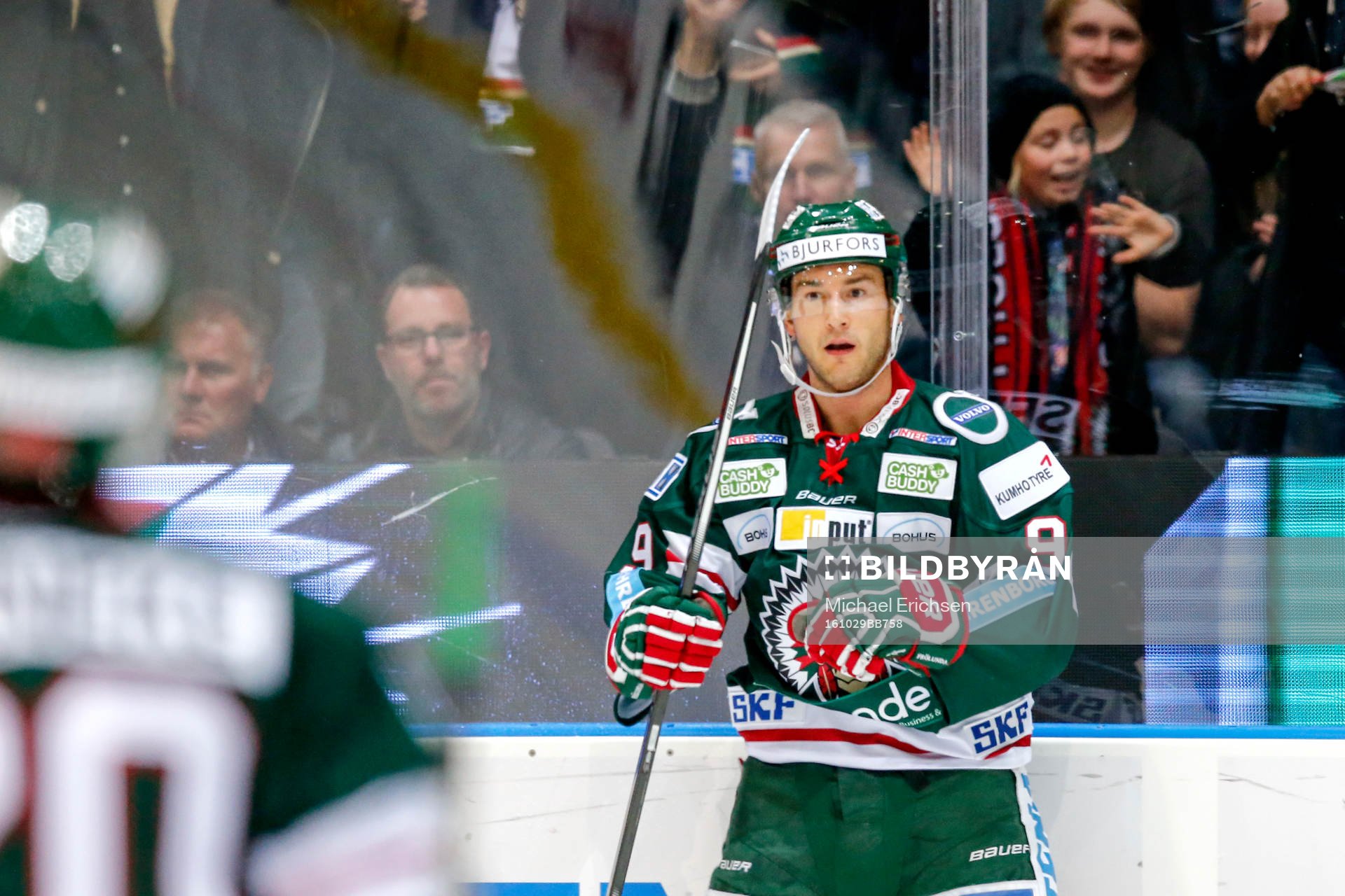 Frölundas Casey Wellman jublar