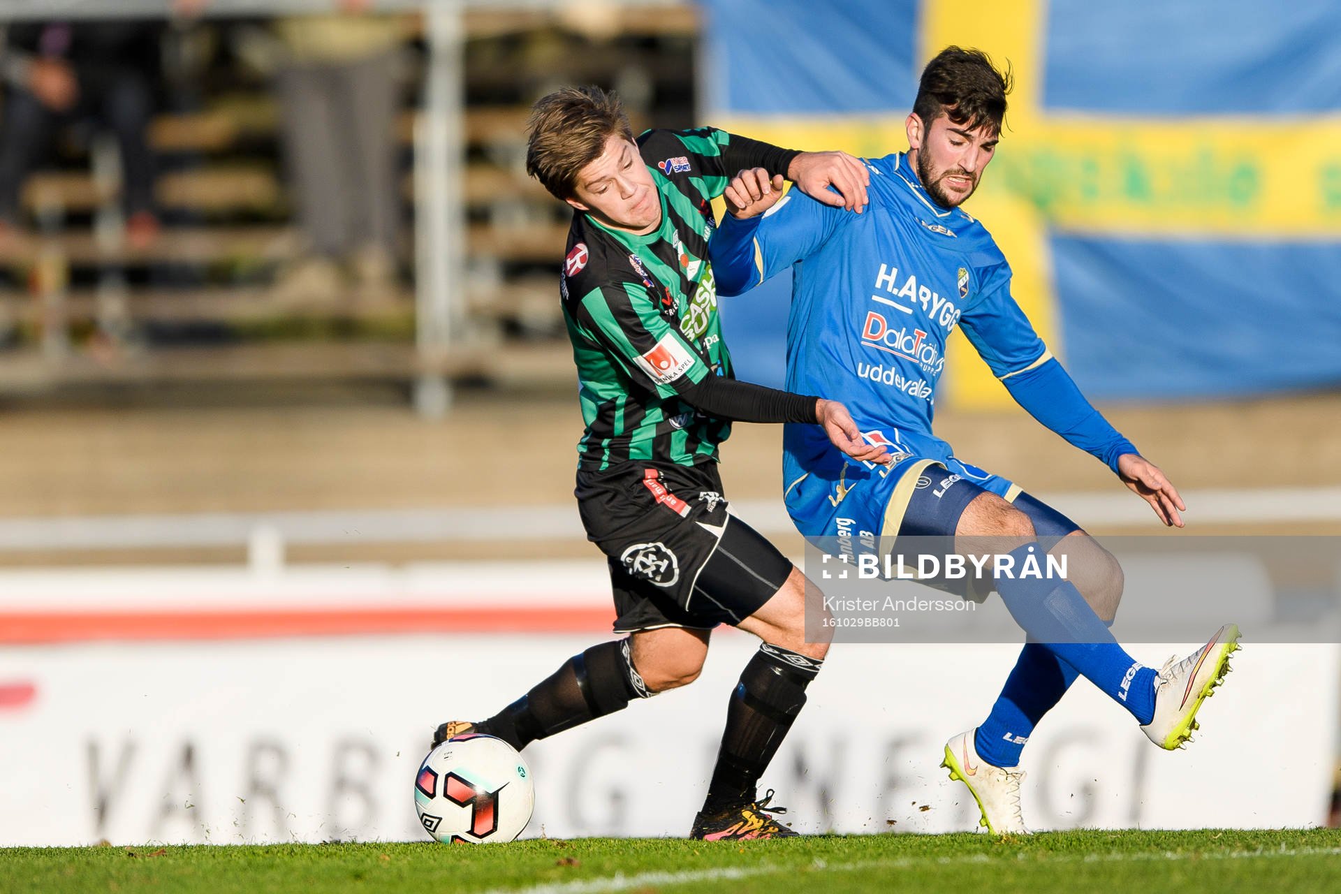 Varbergs Joel Palmquist och Ljungskiles Allan Mohideen