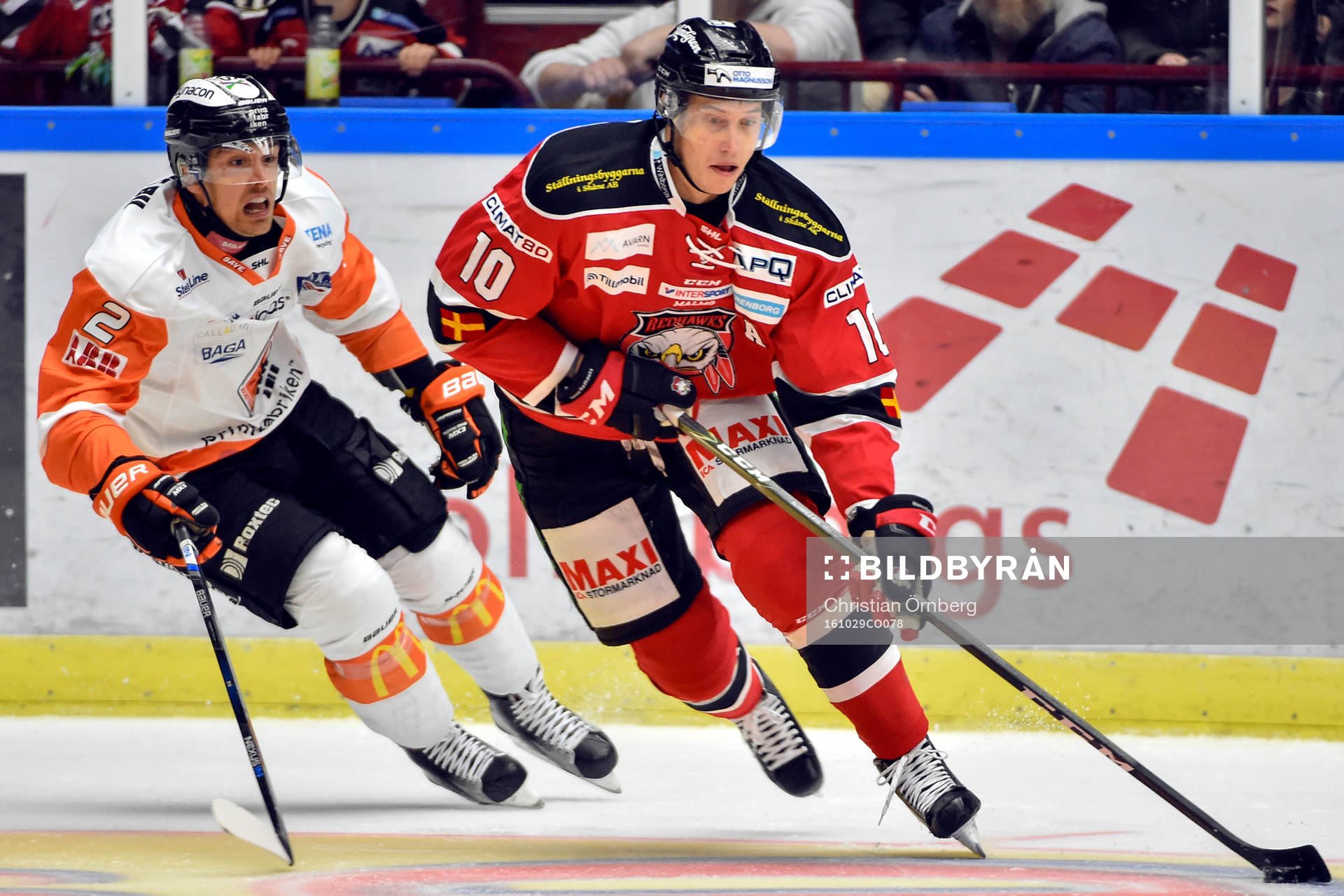 Växjös Teemu Laakso och Malmö Redhawks Robin Alvarez