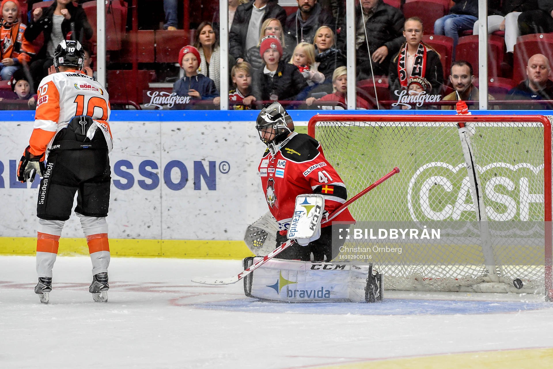 Karlskronas Mattias Guter har gjort 1-1 bakom Malmö