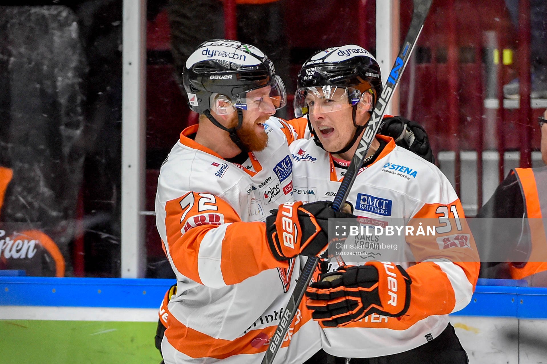 Karlskronas Joachim Rohdin och Marcus Paulsson  jublar