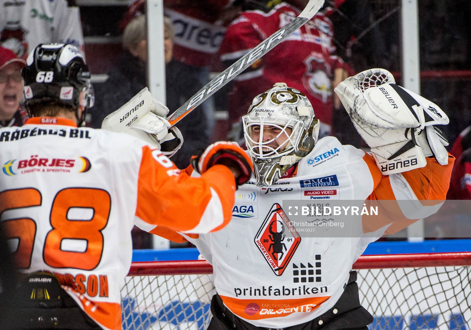 Karlskronas Daniel Gunnarsson och målvakt Johannes