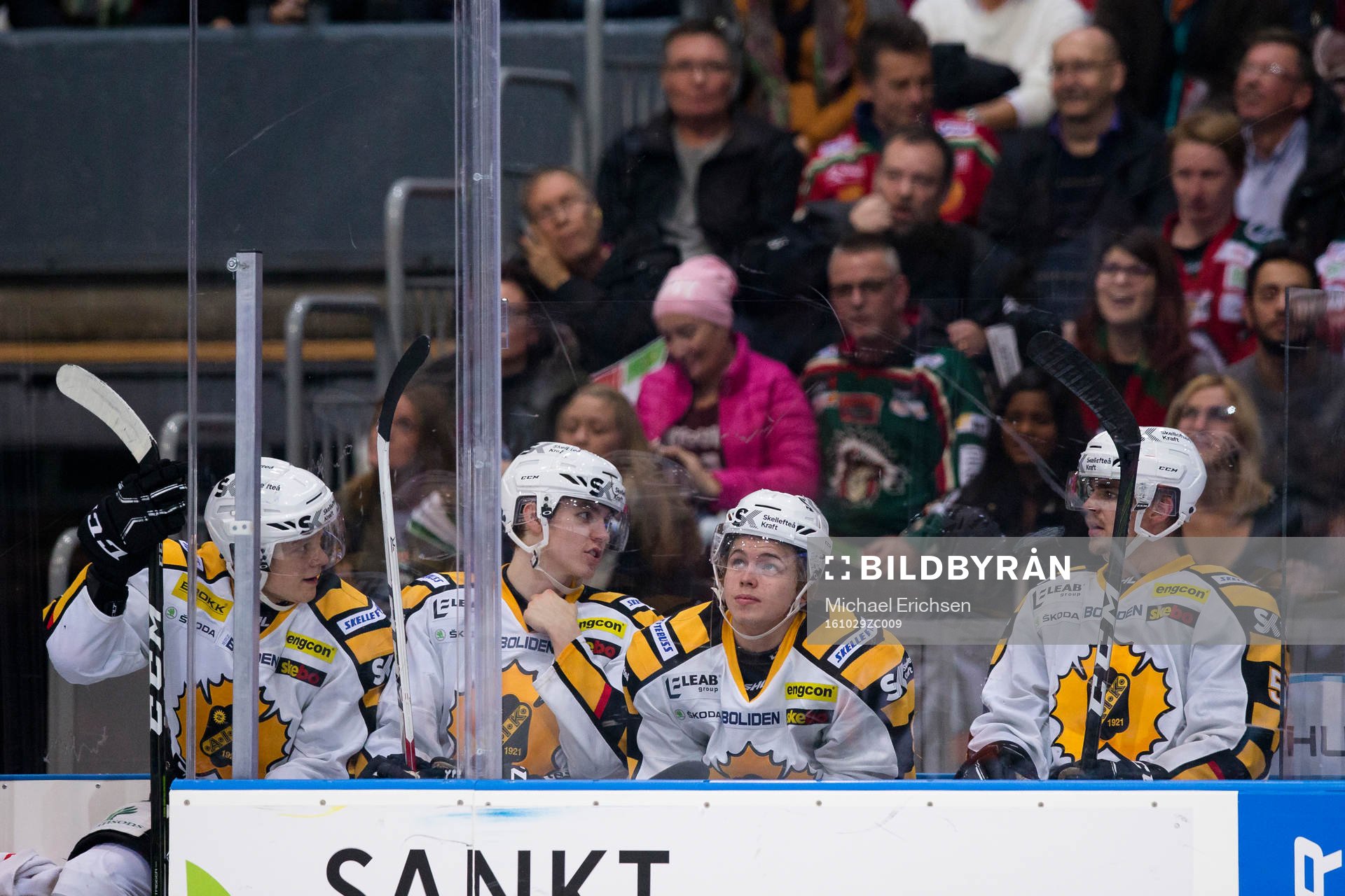 Fyra Skellefteå spelare på utvisade i tredje perioden