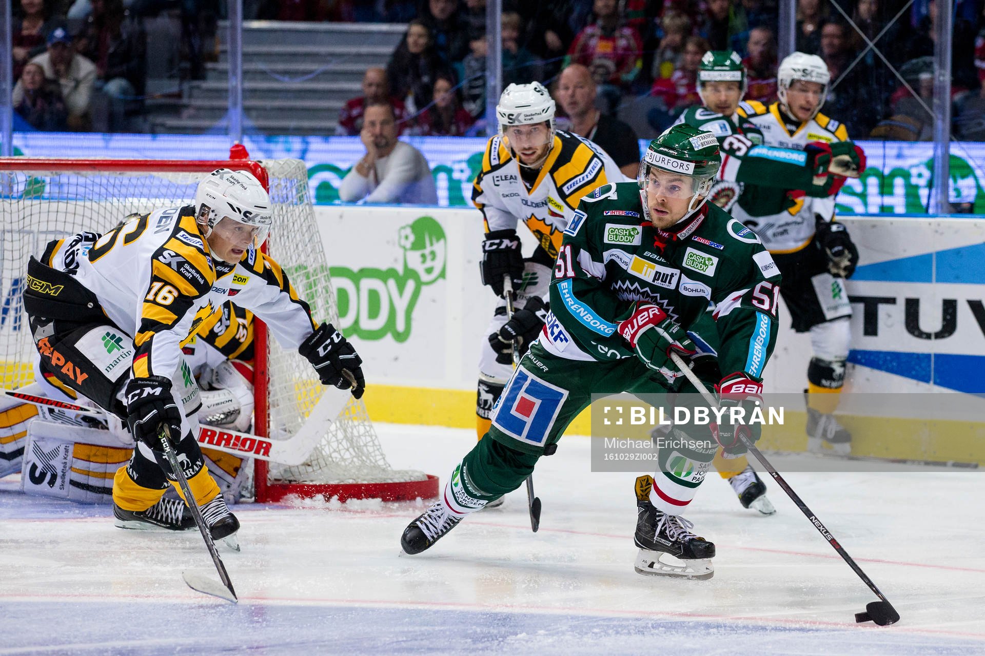 Skellefteås Linus Lindström och Frölundas Mats Rosseli