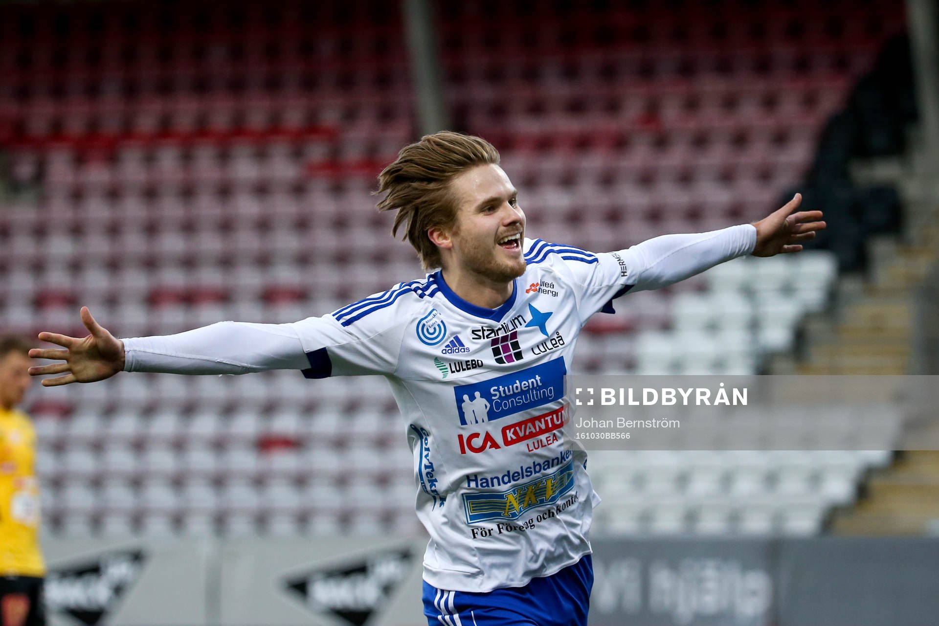 Luleås Joel Rajalakso jublar