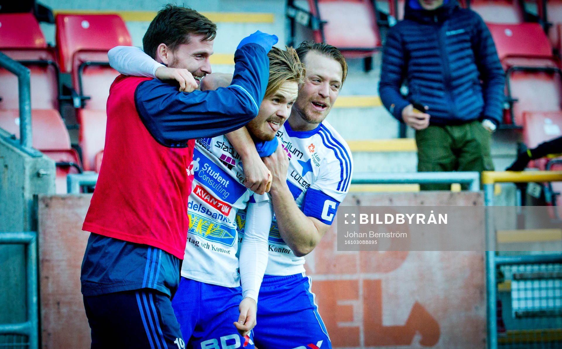 Luleås Joel Rajalakso gör 0-2 och jublar