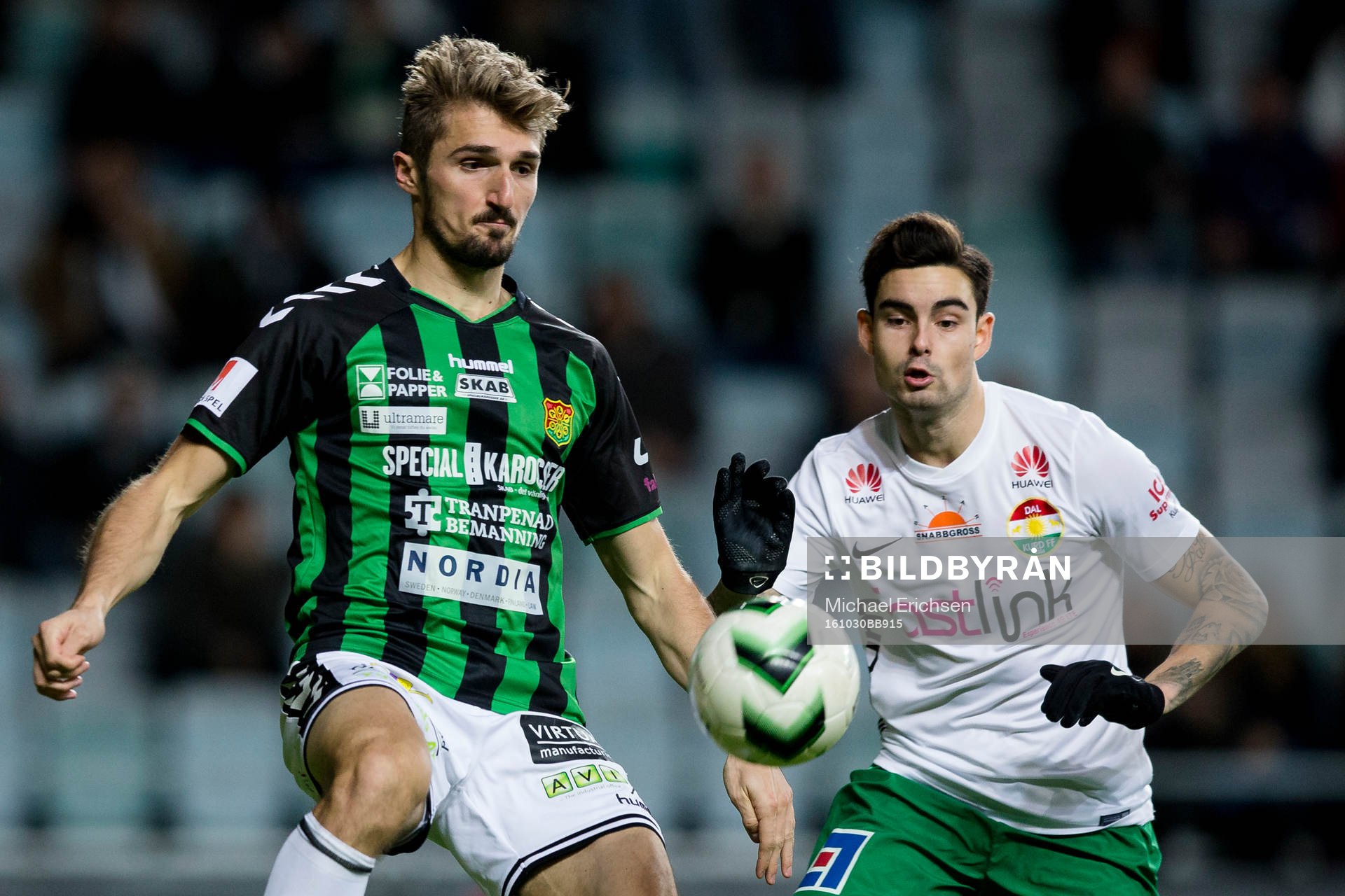 GAIS Dardan Rexhepi före Dalkurds Diego Montiel