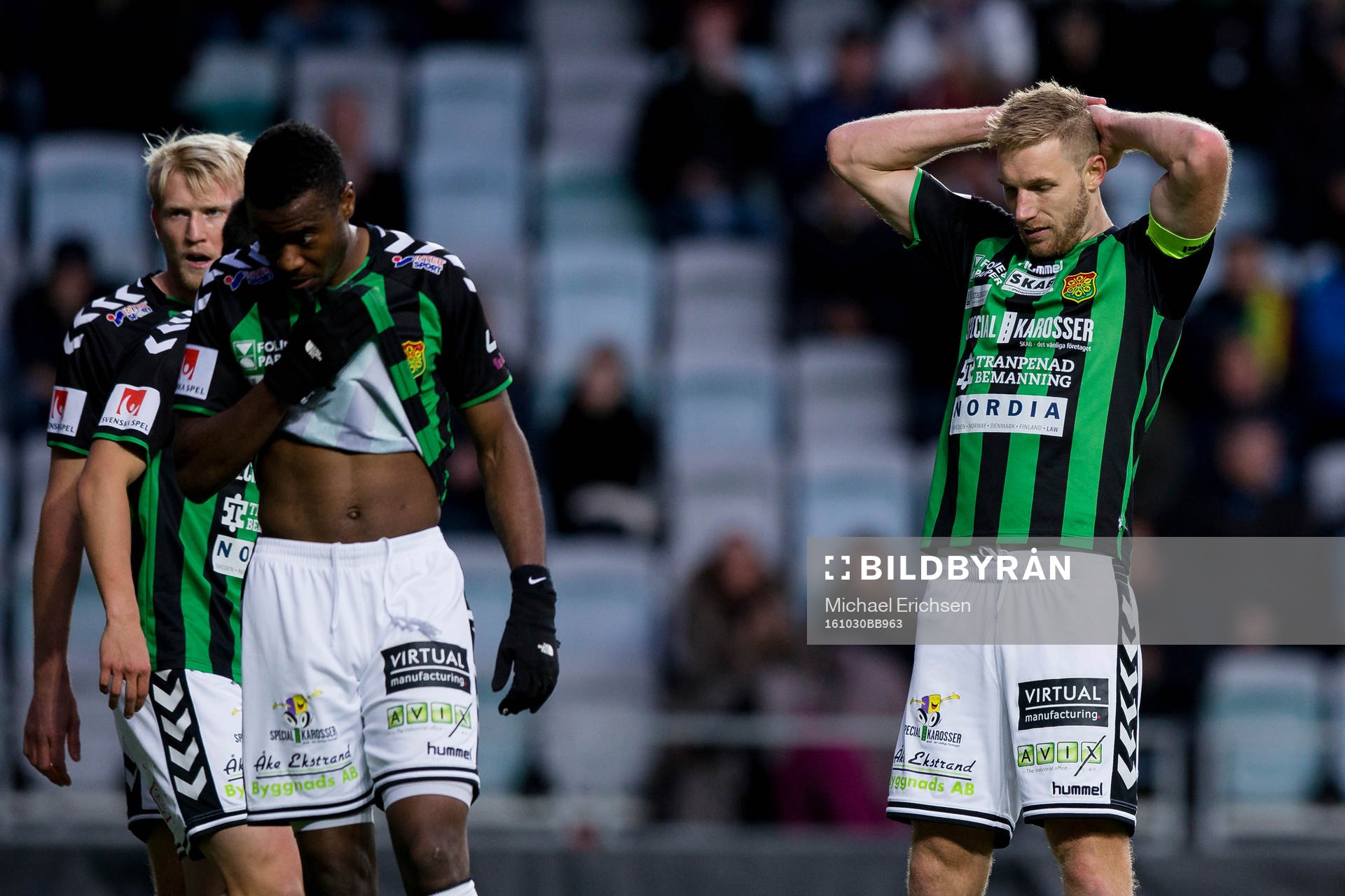 GAIS Carl Nyström, Liam Loyd Davies och Steven Old deppar