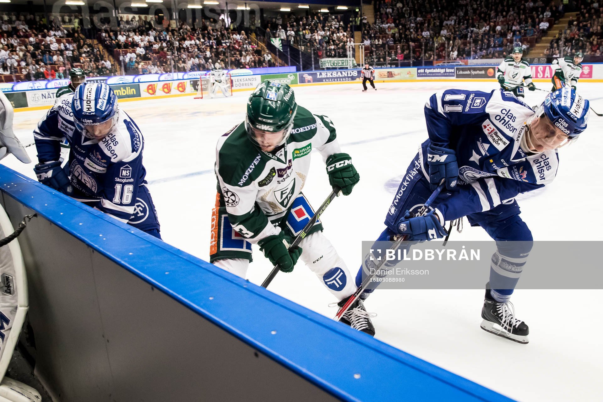 kamp vid sargen mellan Leksands János Hári Färjestads