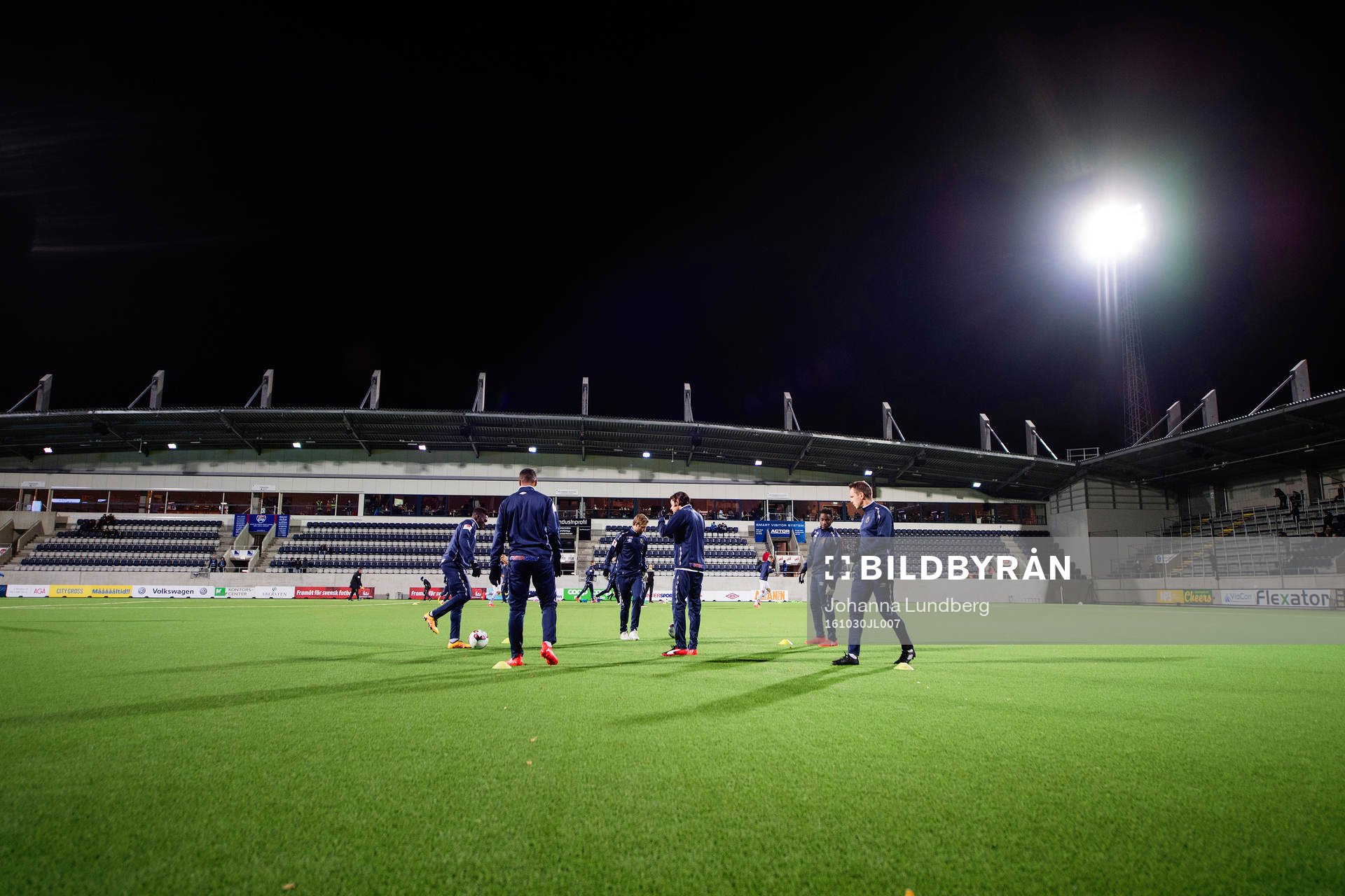 Gefles spelare värmer upp på gavelvallen