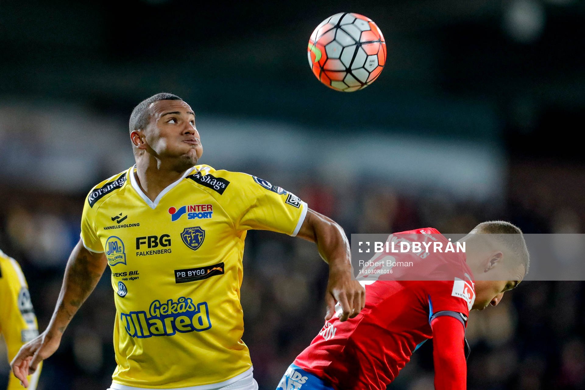 Falkenbergs Felipe Carvalho och Helsingborgs Jordan Larsson