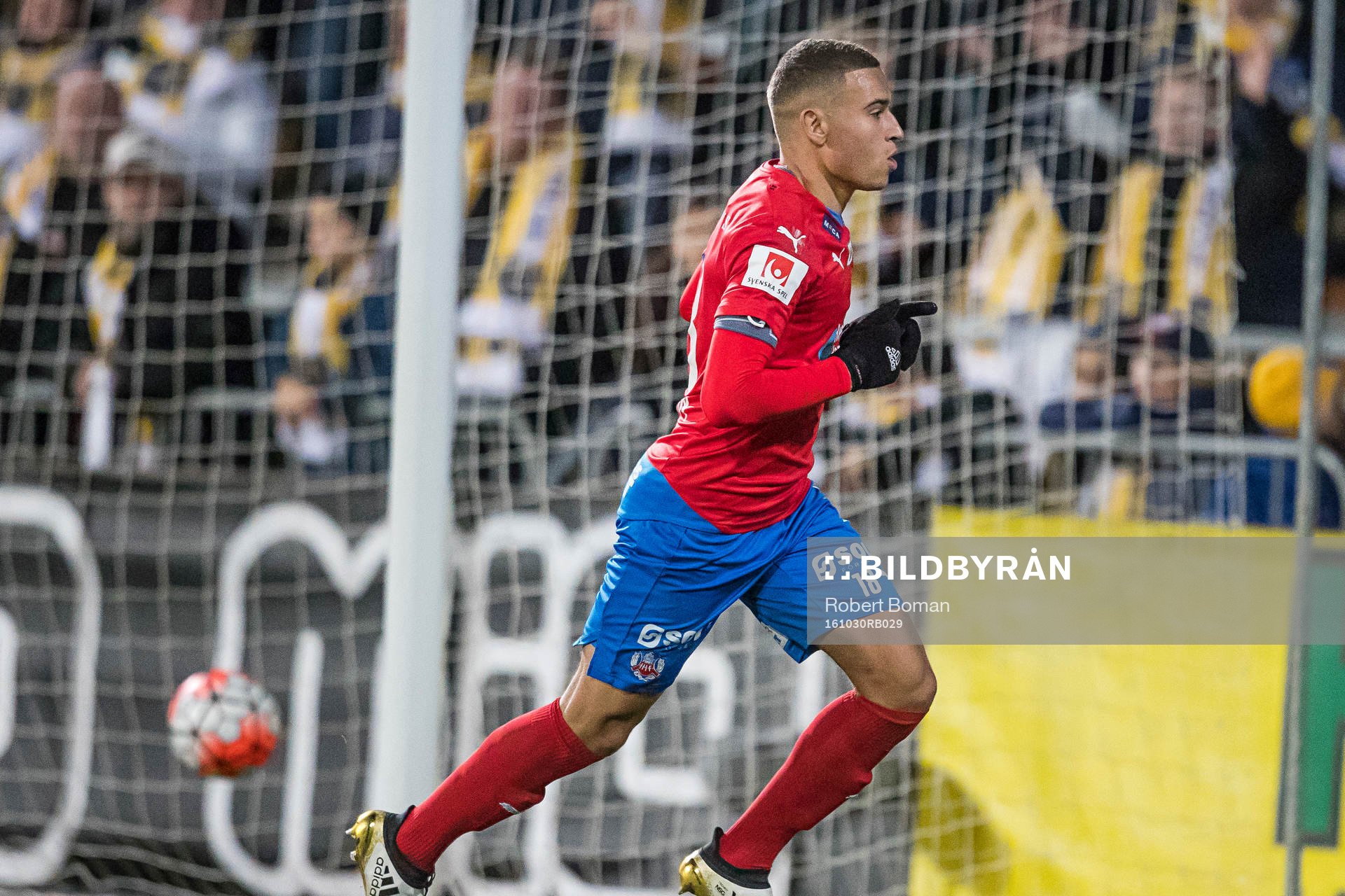 Helsingborgs Jordan Larsson jublar