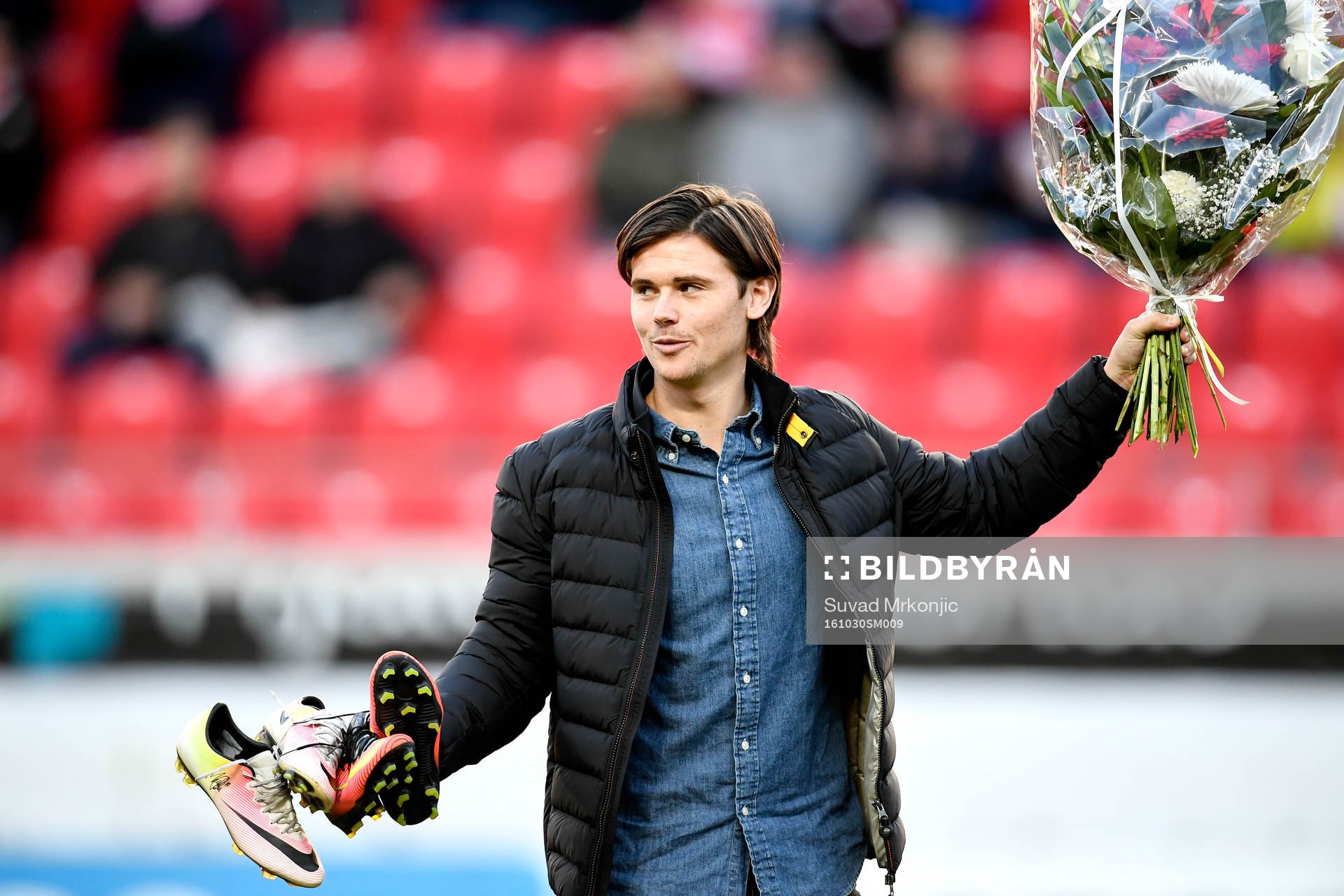 Marcus Antonsson tackas av