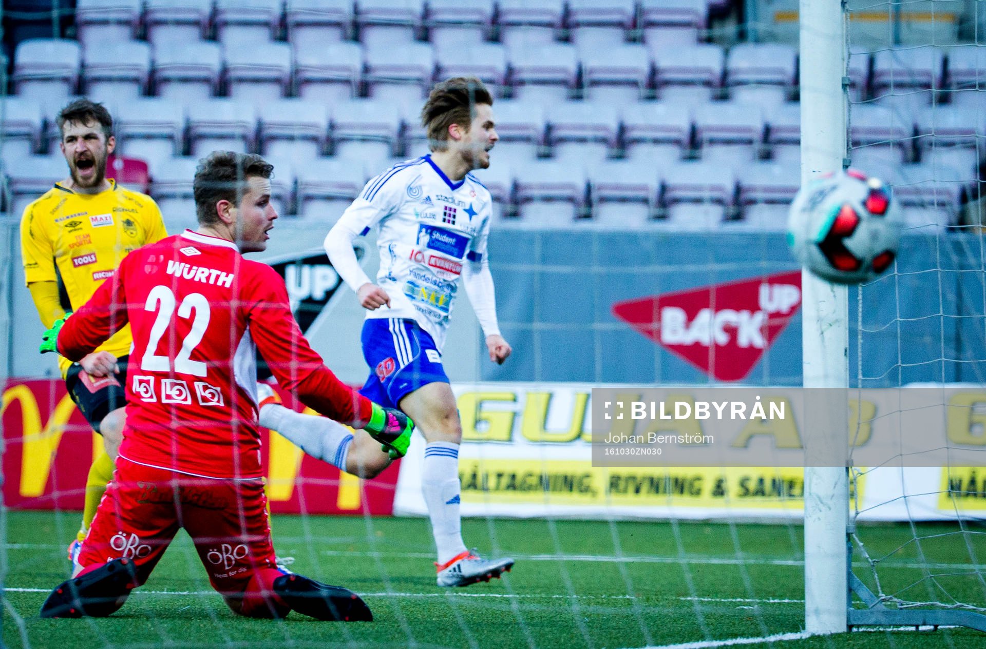 Luleås Joel Rajalakso gör 0-1