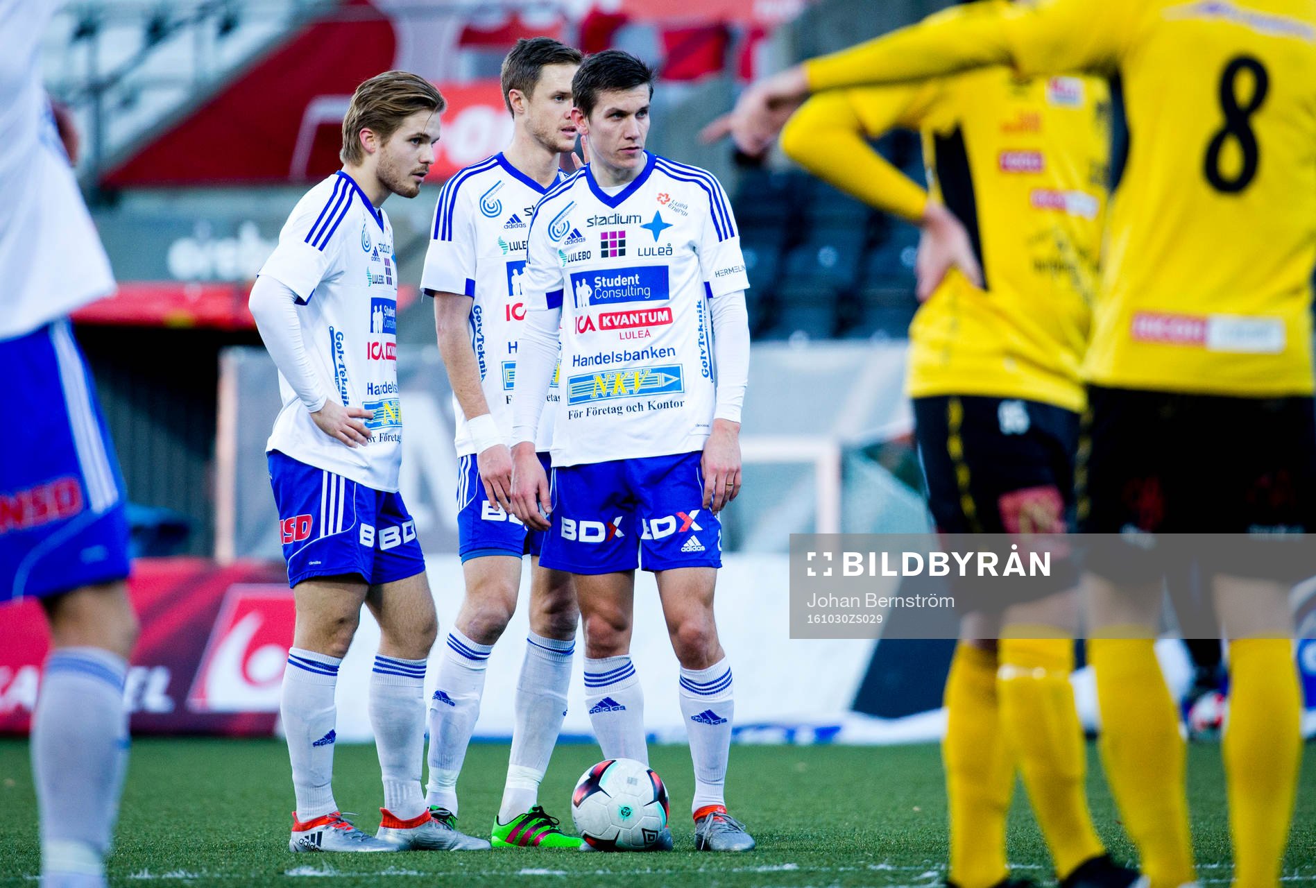 Luleås Anton Andersson i ett bra frisparksläge