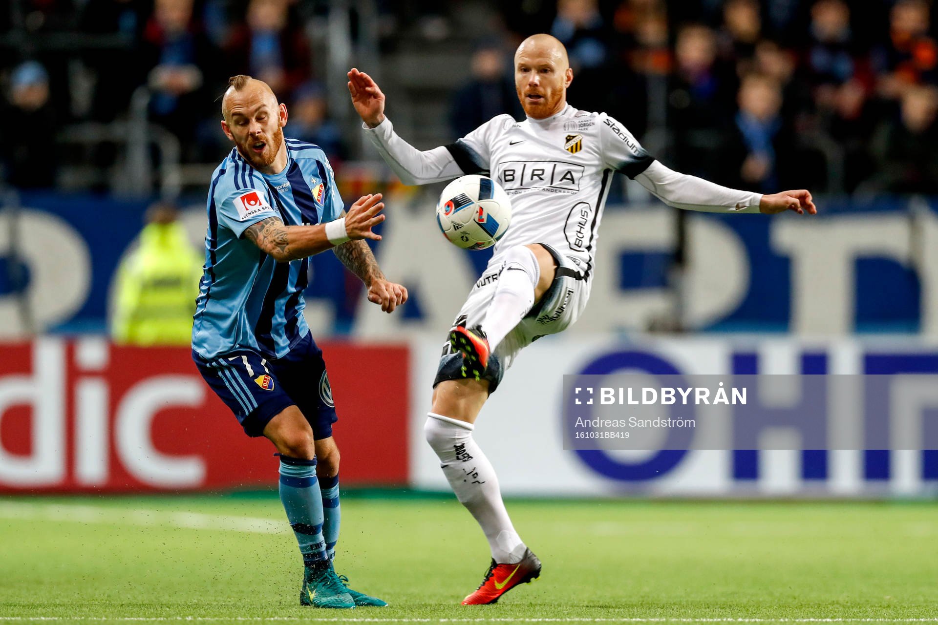 Djurgårdens Magnus Eriksson och Häckens Alexander Farnerud