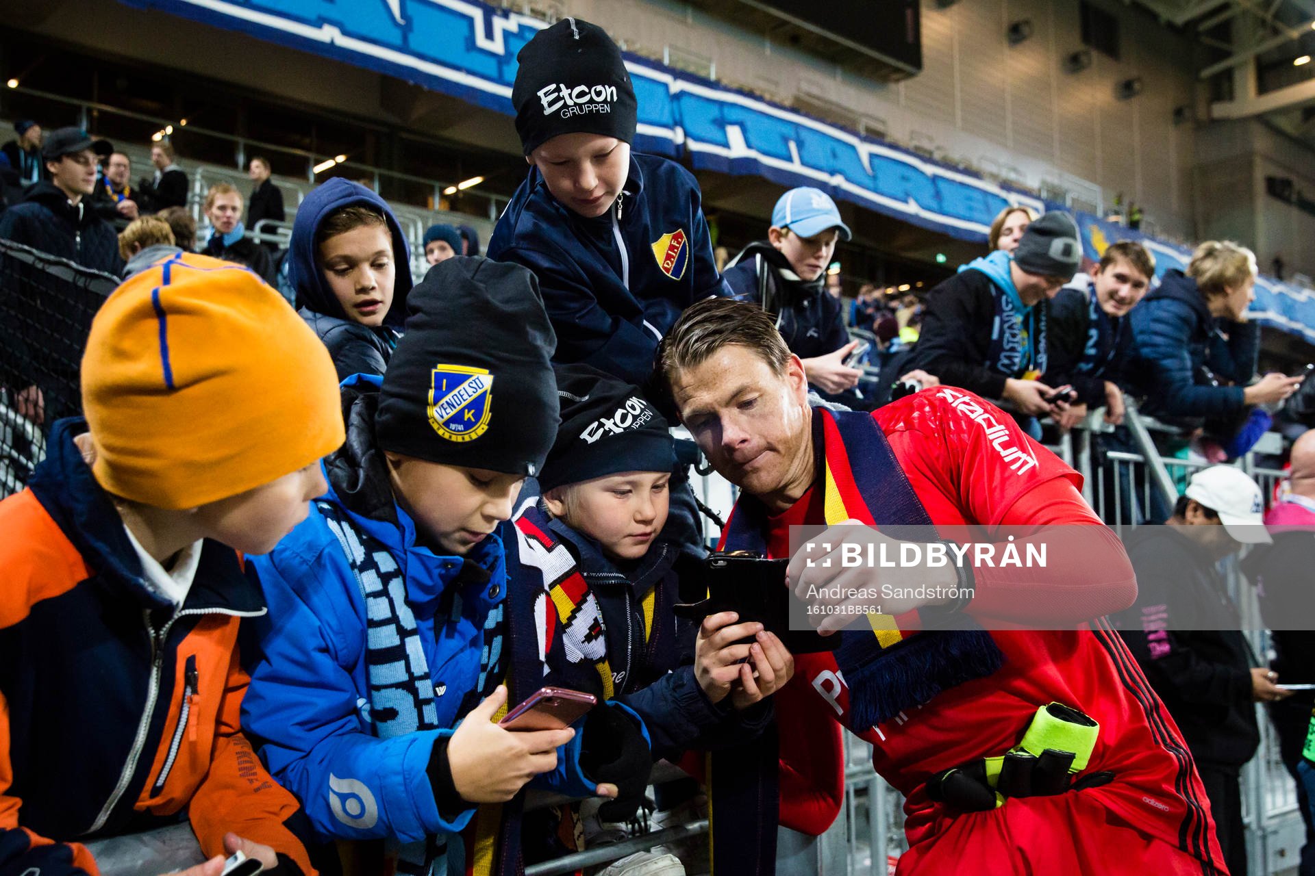 Djurgårdens målvakt Kenneth Høie fotograferas med