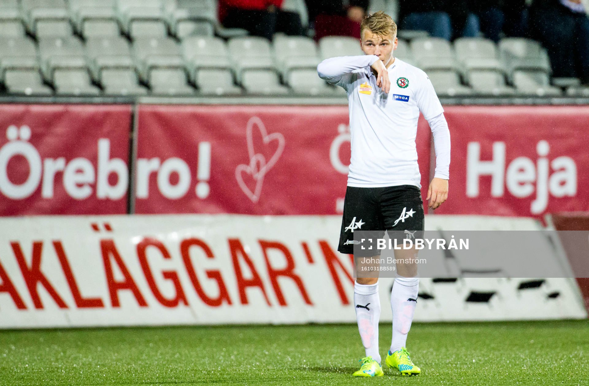 Örebros Sebastian Ring deppar