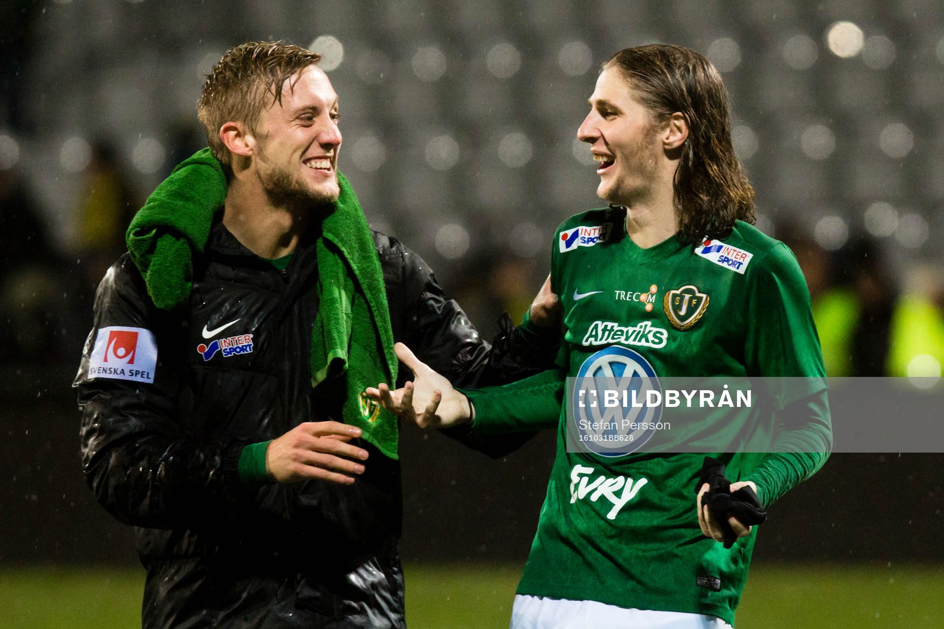 Jönköpings Jesper Svensson och Pawel Cibicki glada