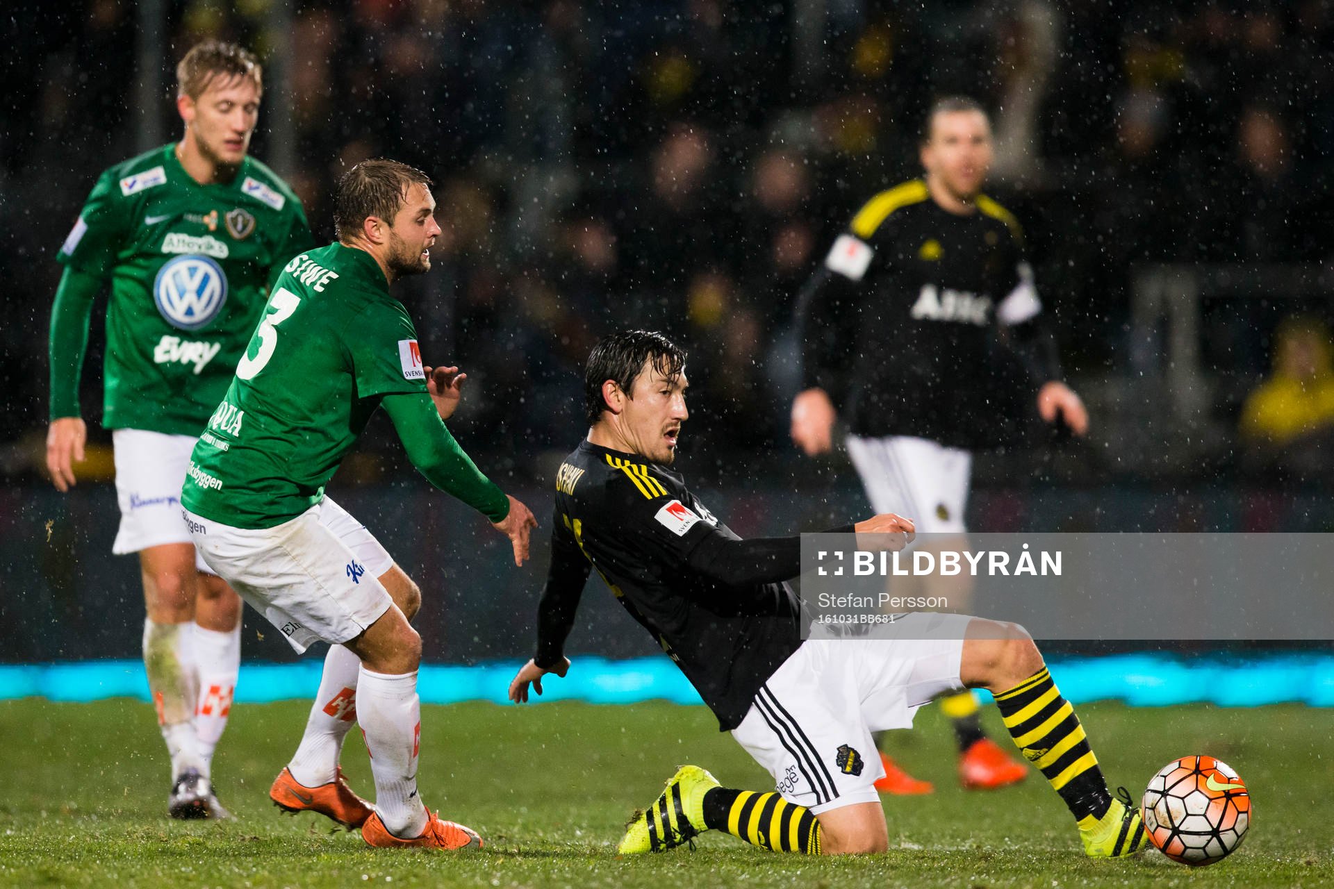 s Stefan Ishizaki i duell