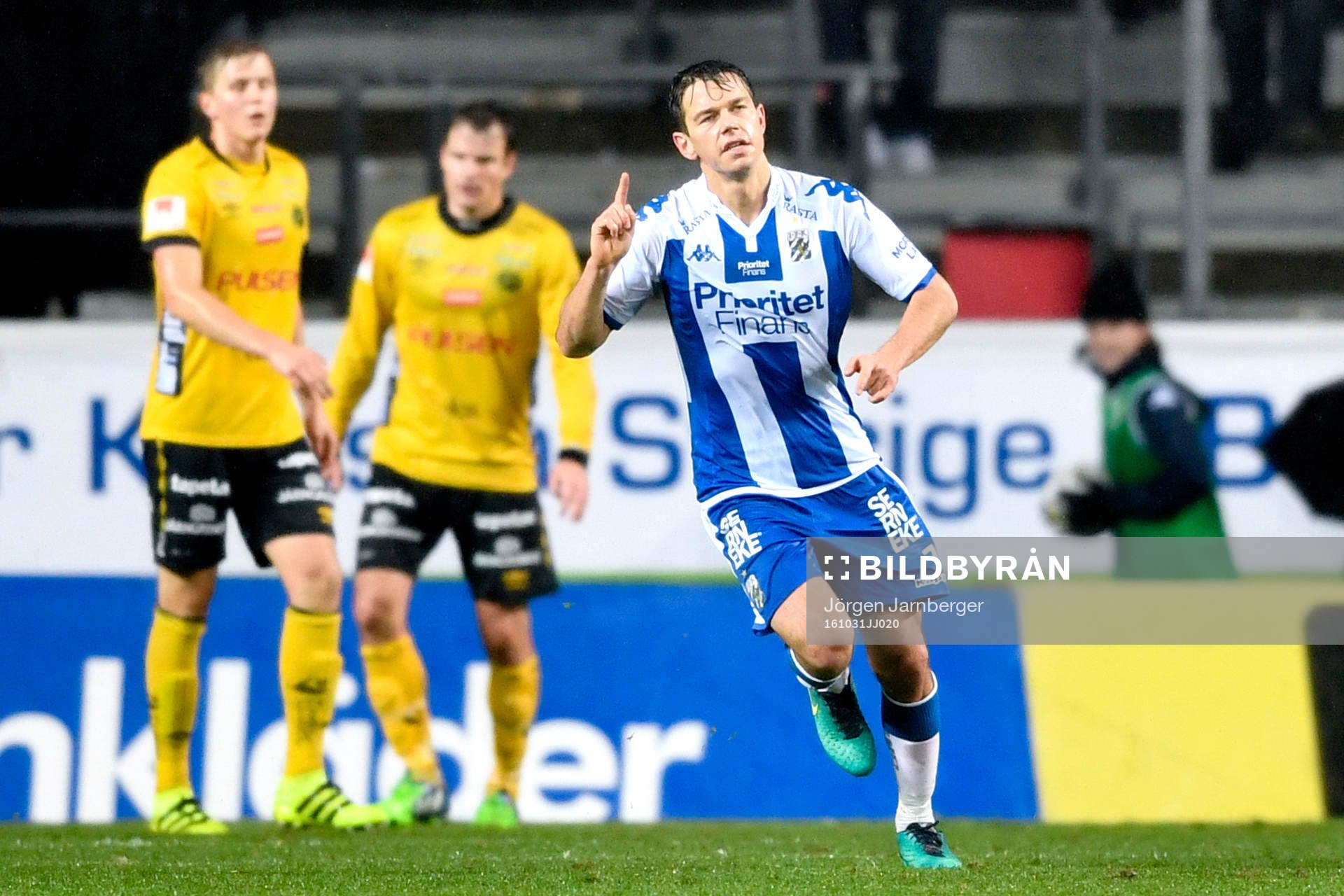 IFK Göteborgs Mads Albaek jublar