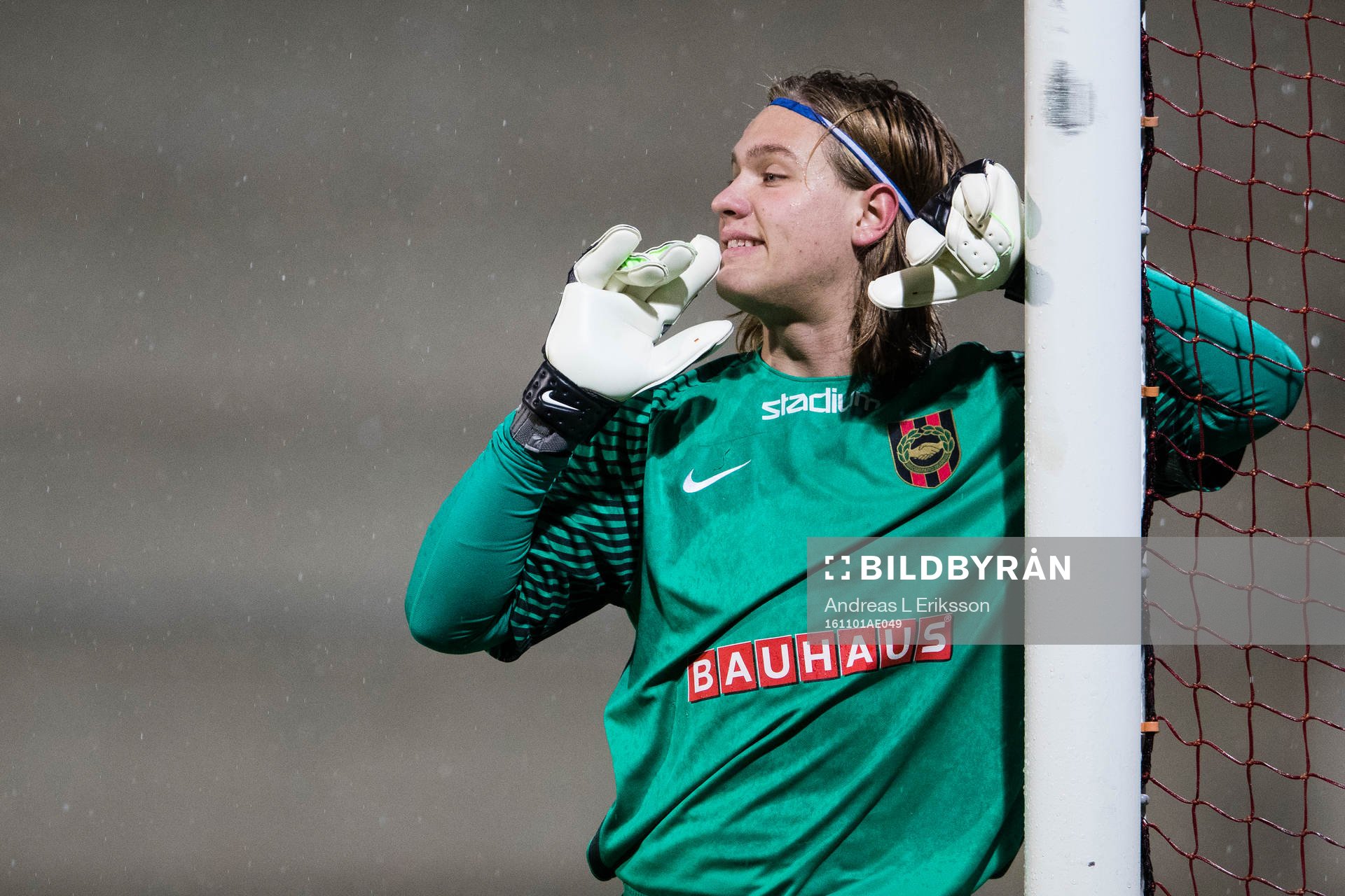 Brommapojkarnas målvakt Viktor Göranzon