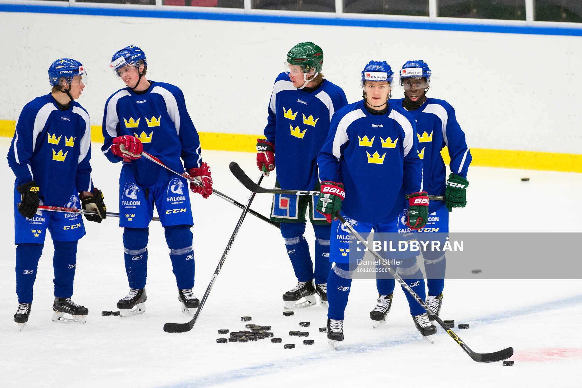 Sveriges Kristoffer Gunnarsson framför några av sina