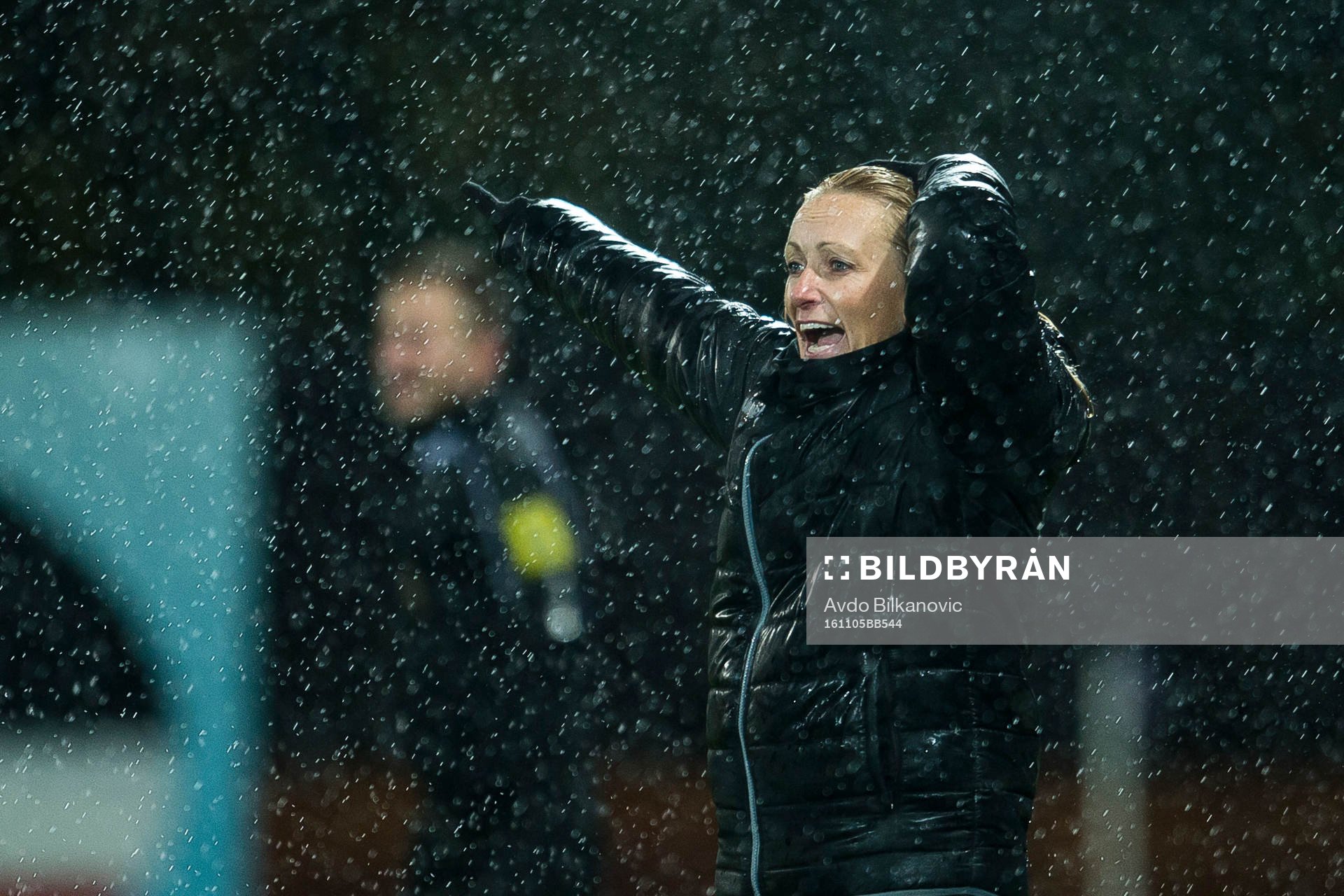 Kristianstads tränare Elisabet Gunnarsdottir under fotbollsmatchen i Damallsvenskan mellan Kristianstad och Umeå den 5 november 2016 i Kristianstad.