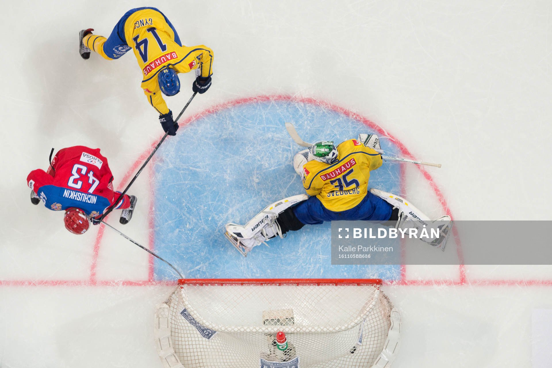 Valery Nichushkin, RUS (L), Richard Gynge, SWE and Niklas
