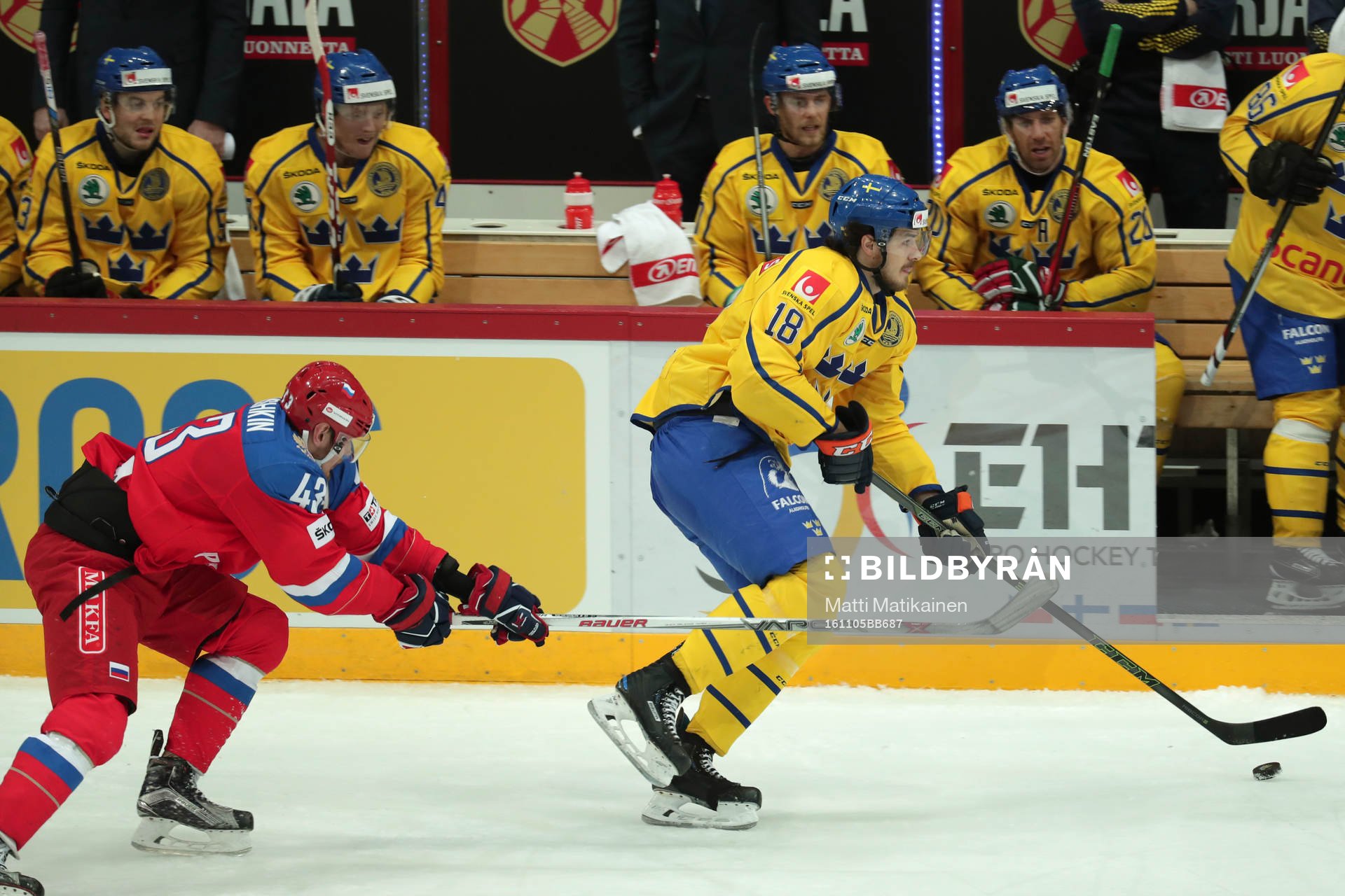 Valery Nichushkin, RUS (L) and  Dennis Everberg, SWE